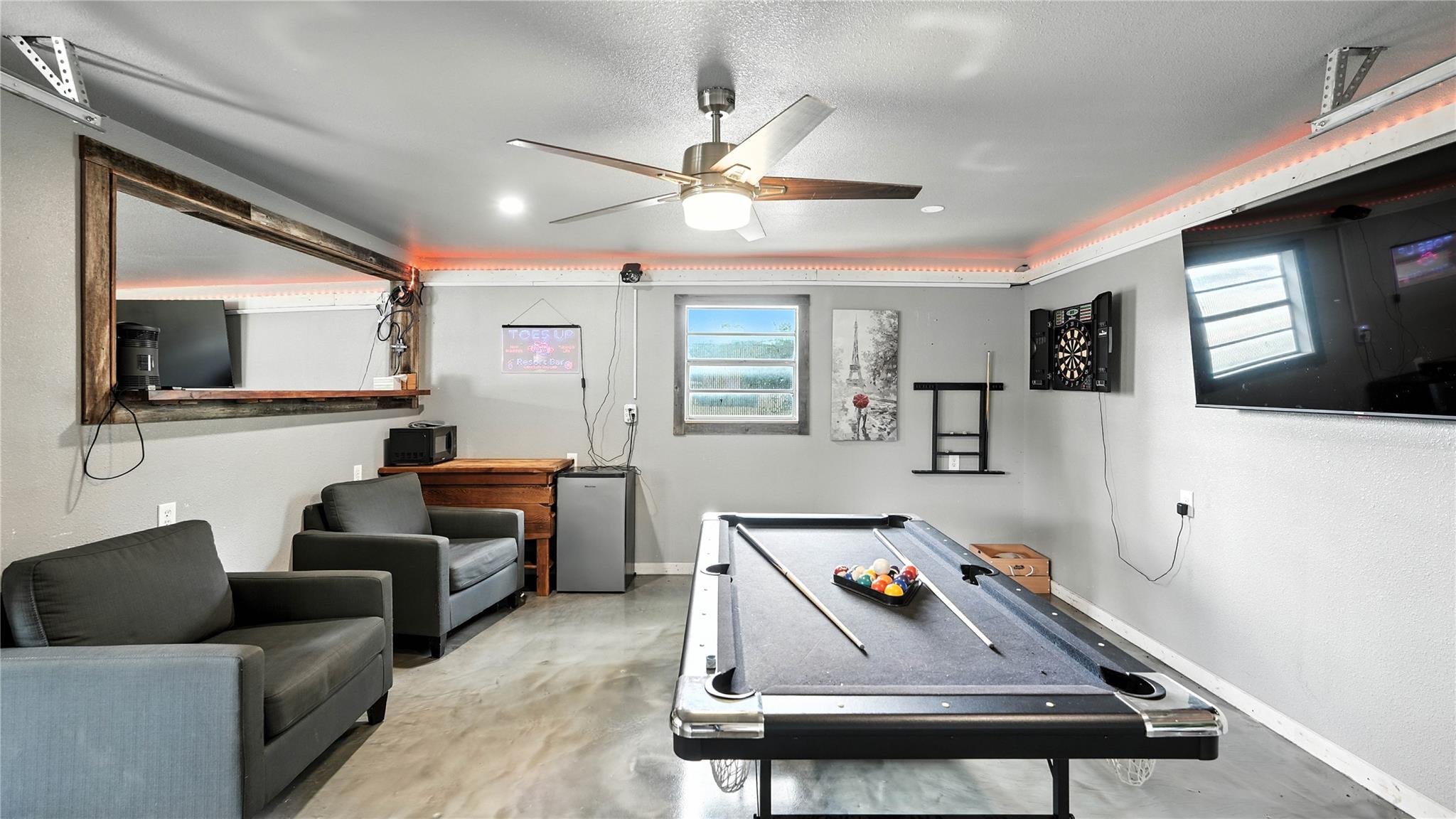 683 & 695 Albert St, New Braunfels, TX 78130