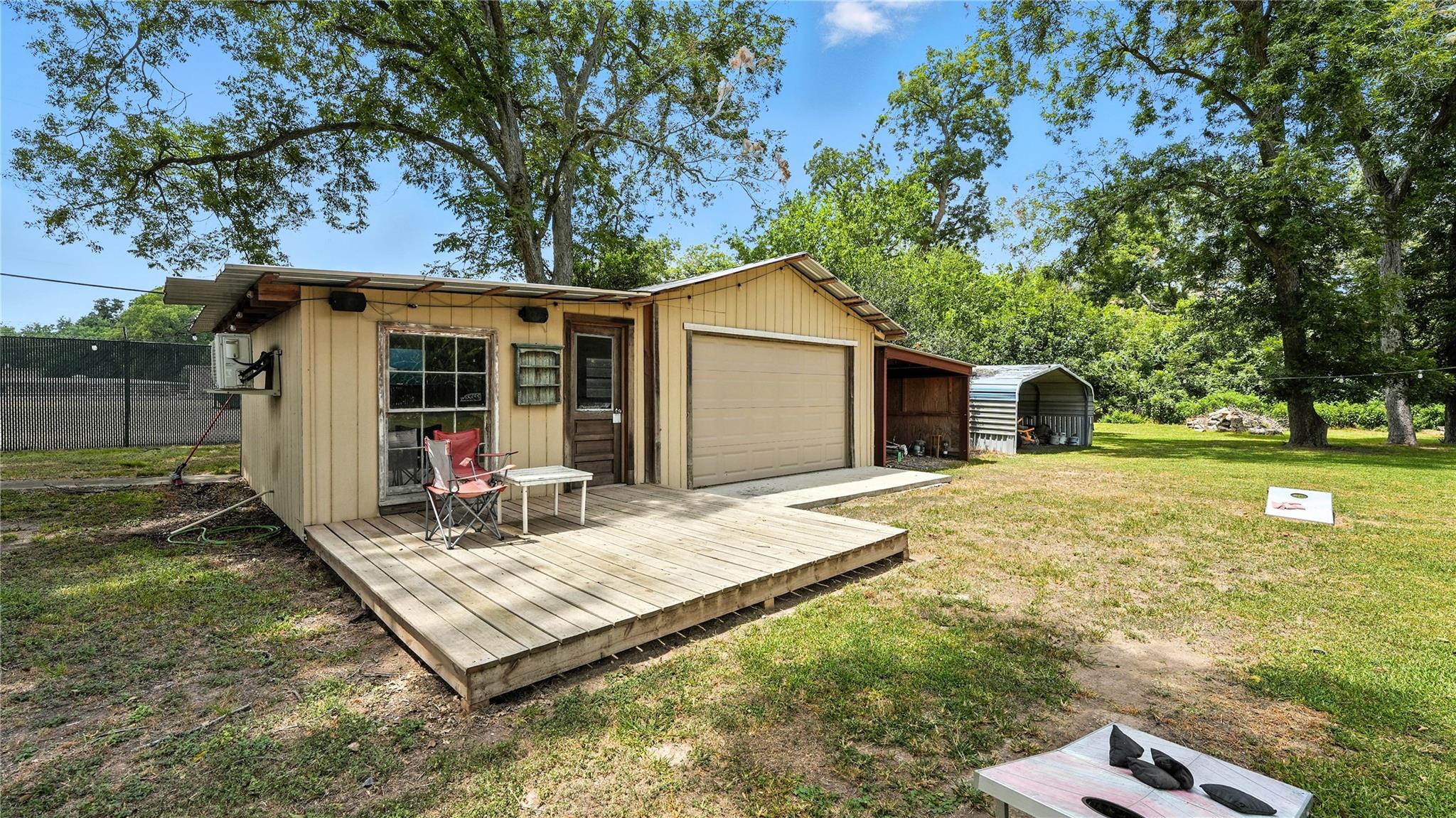 683 & 695 Albert St, New Braunfels, TX 78130