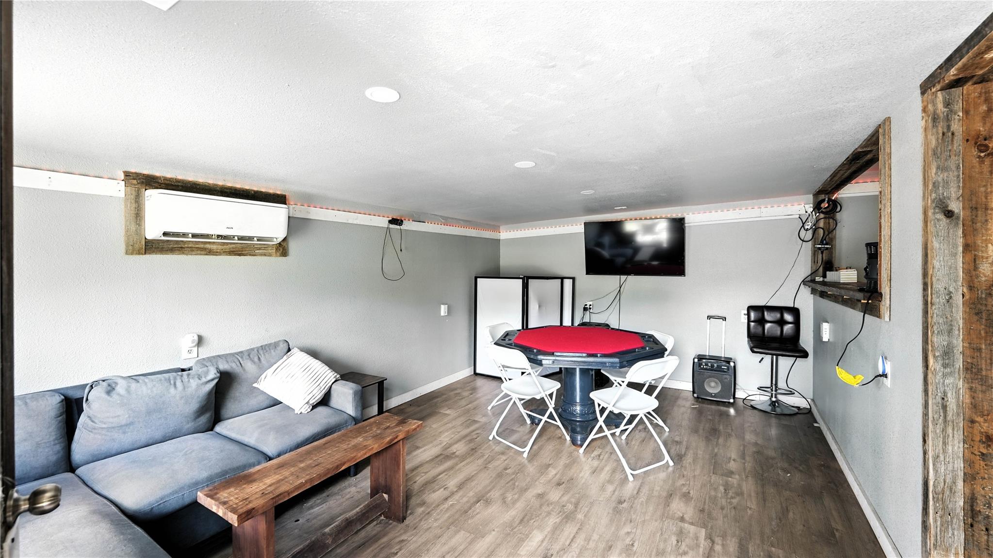 683 & 695 Albert St, New Braunfels, TX 78130