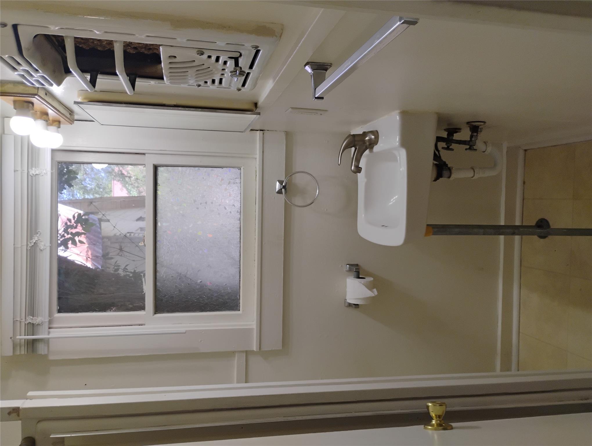 545 Lindsey St, San Marcos, TX 78666