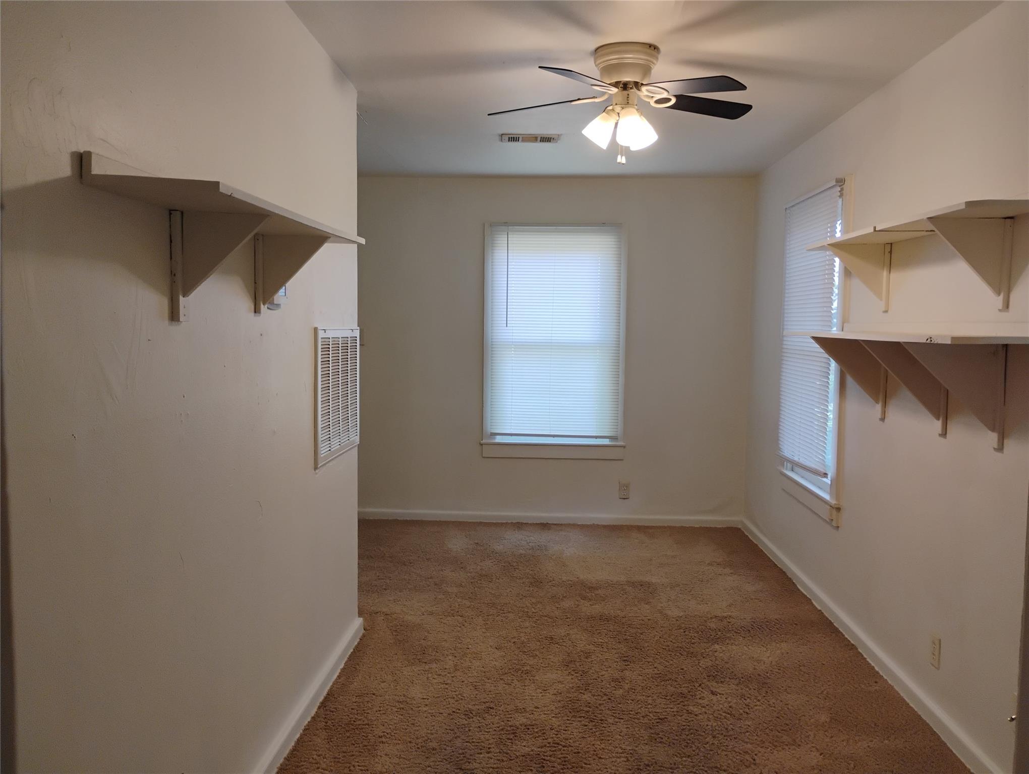 545 Lindsey St, San Marcos, TX 78666