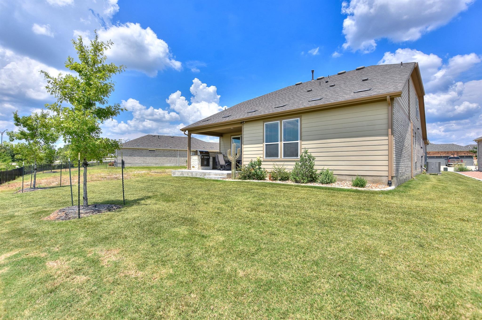 207 Bellows St, Georgetown, TX 78633