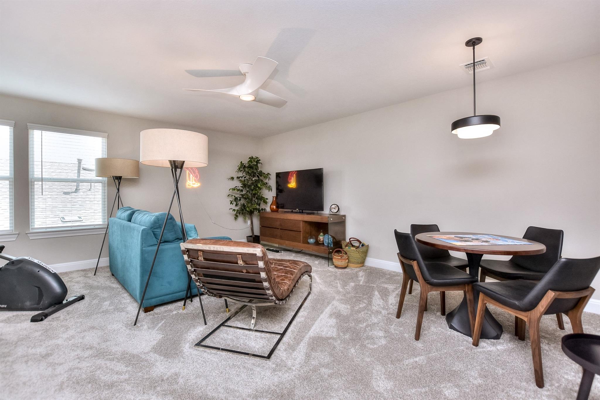 207 Bellows St, Georgetown, TX 78633