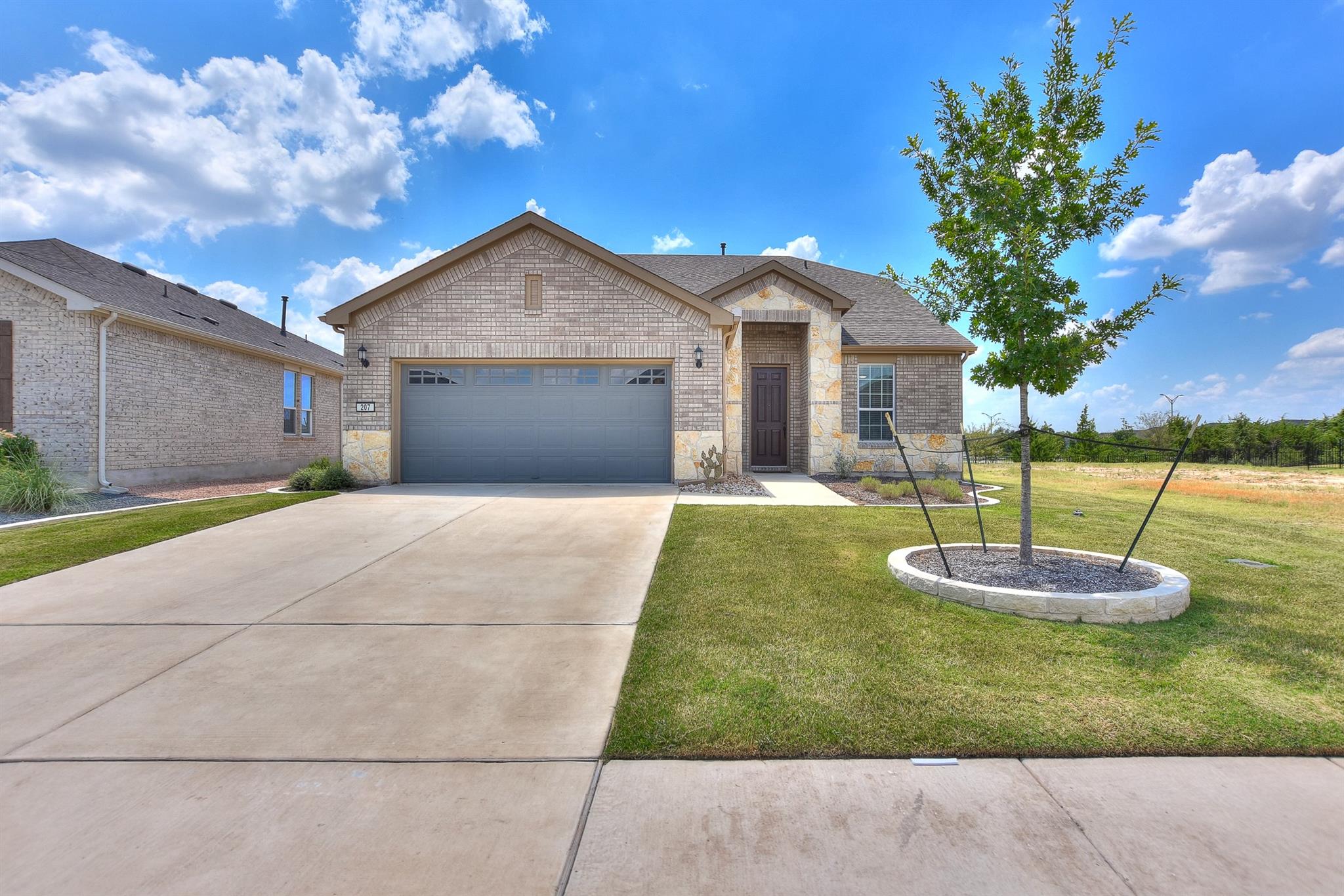 207 Bellows St, Georgetown, TX 78633