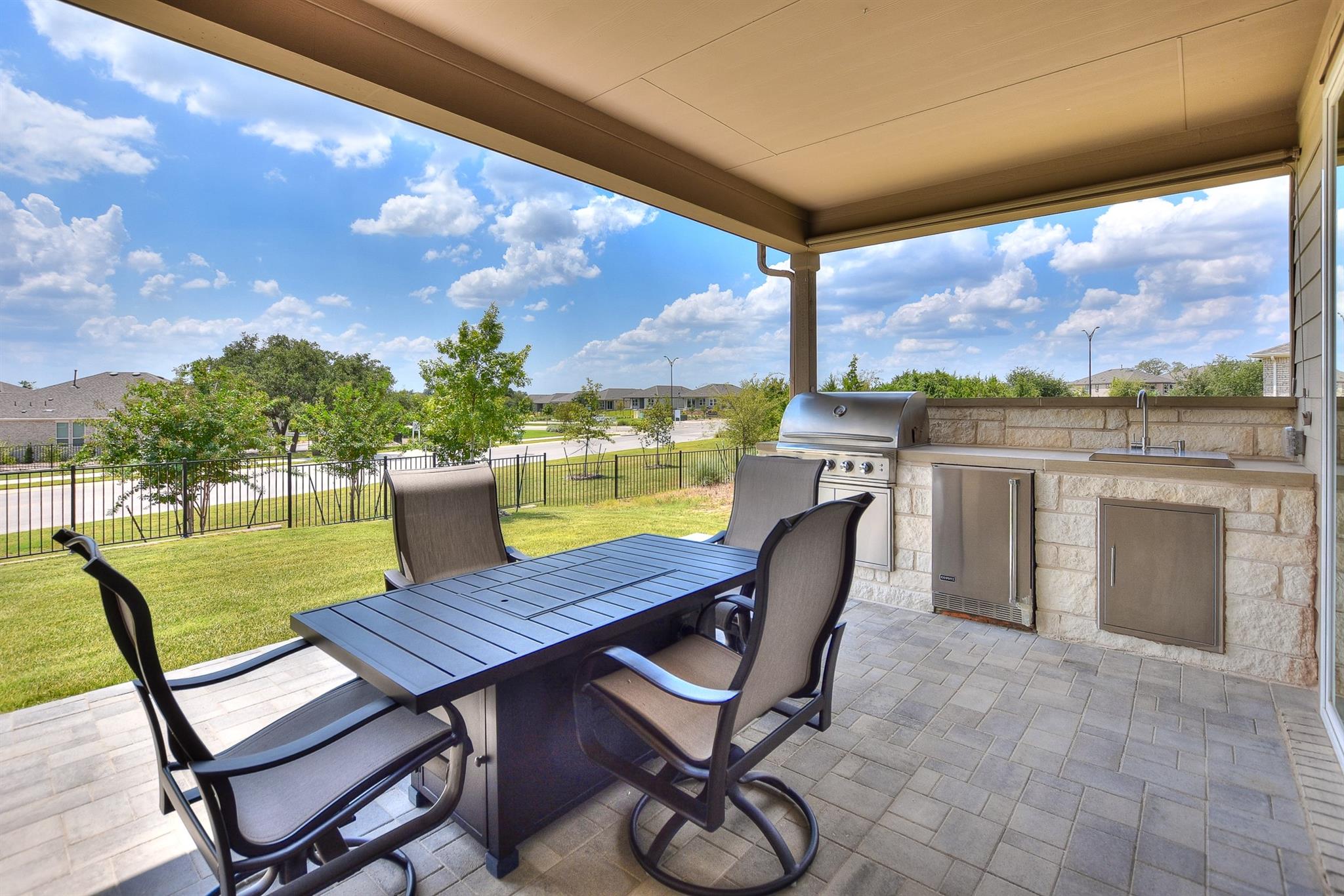 207 Bellows St, Georgetown, TX 78633