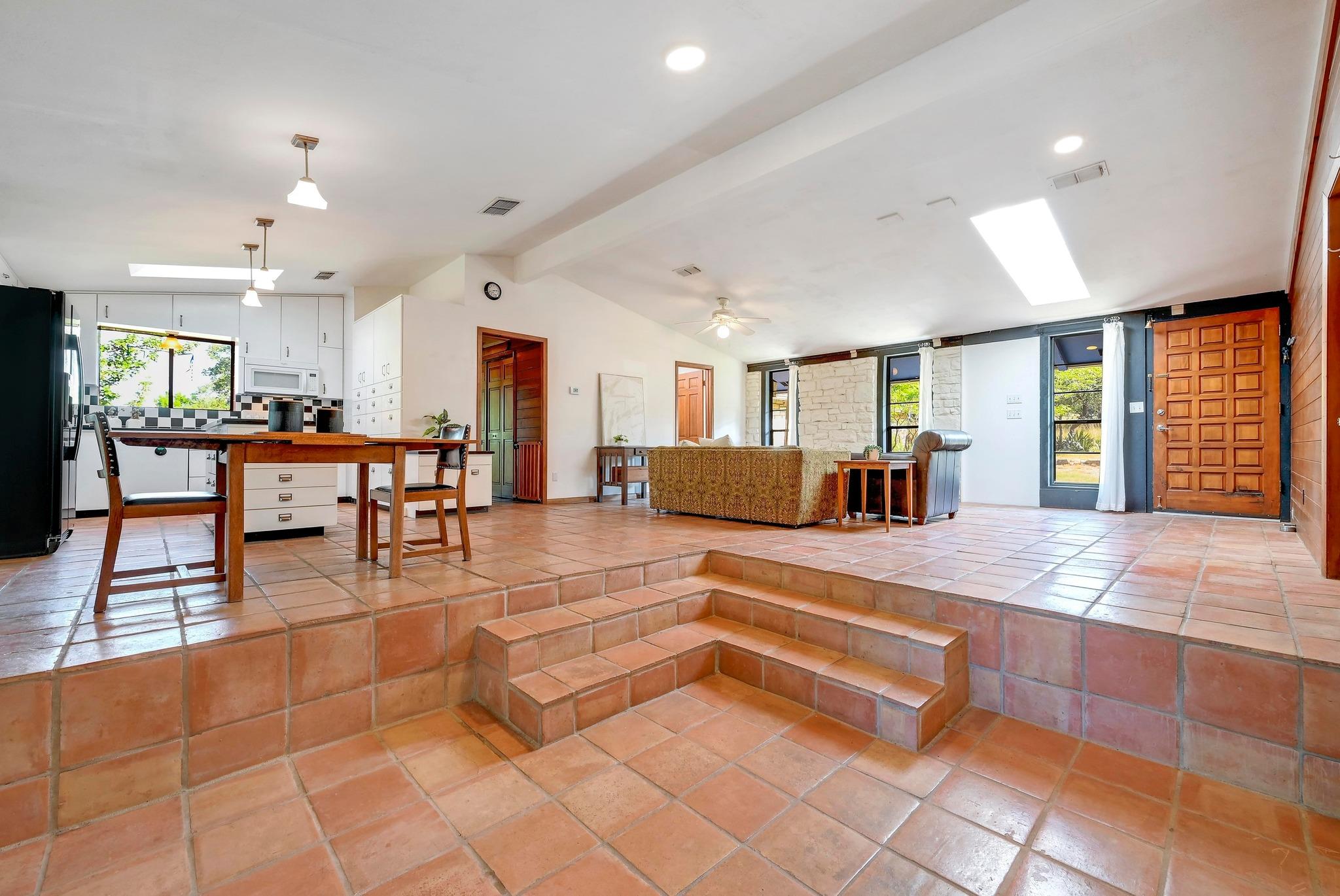 445 Bendigo Ln, Wimberley, TX 78676