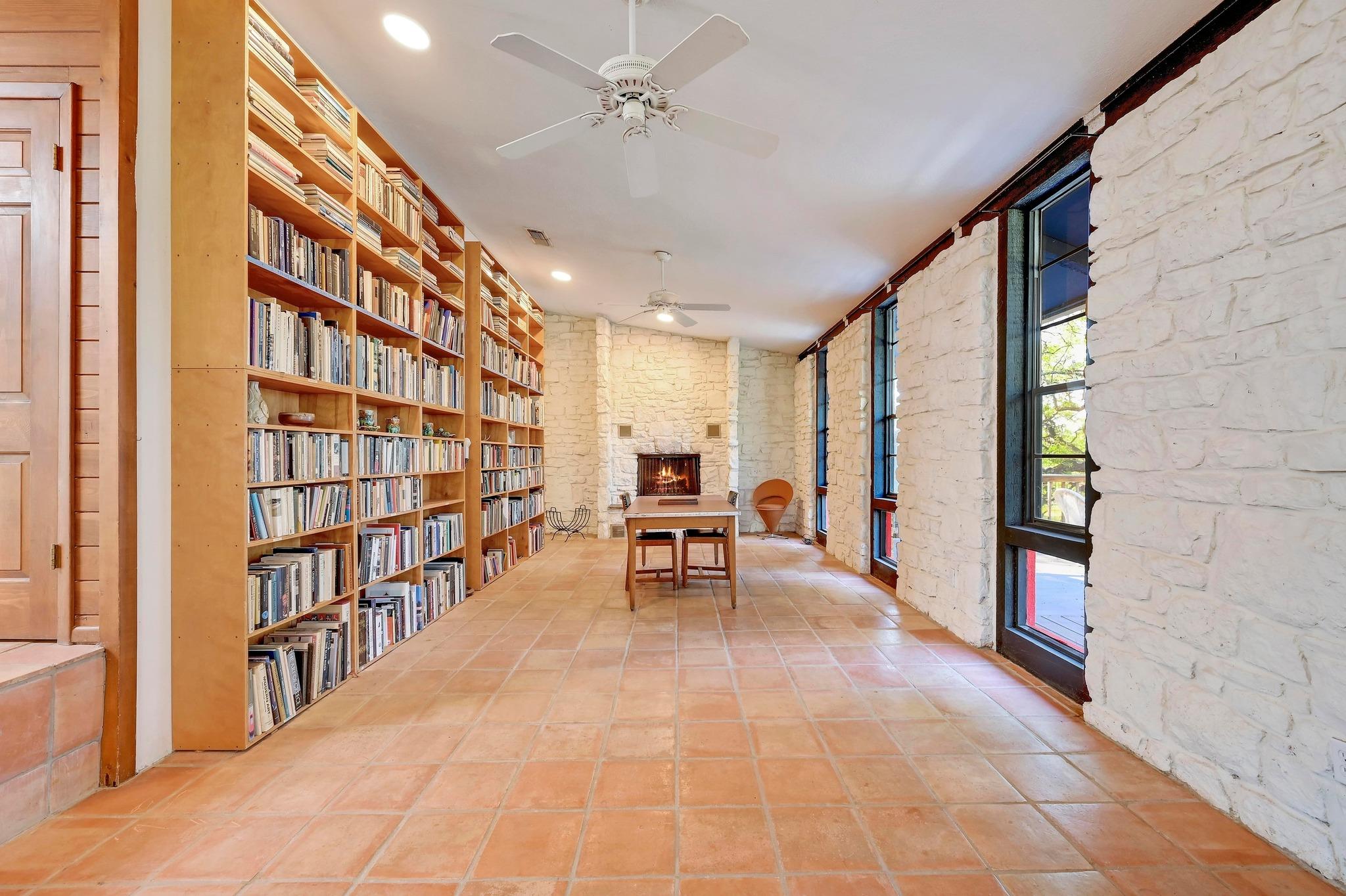 445 Bendigo Ln, Wimberley, TX 78676