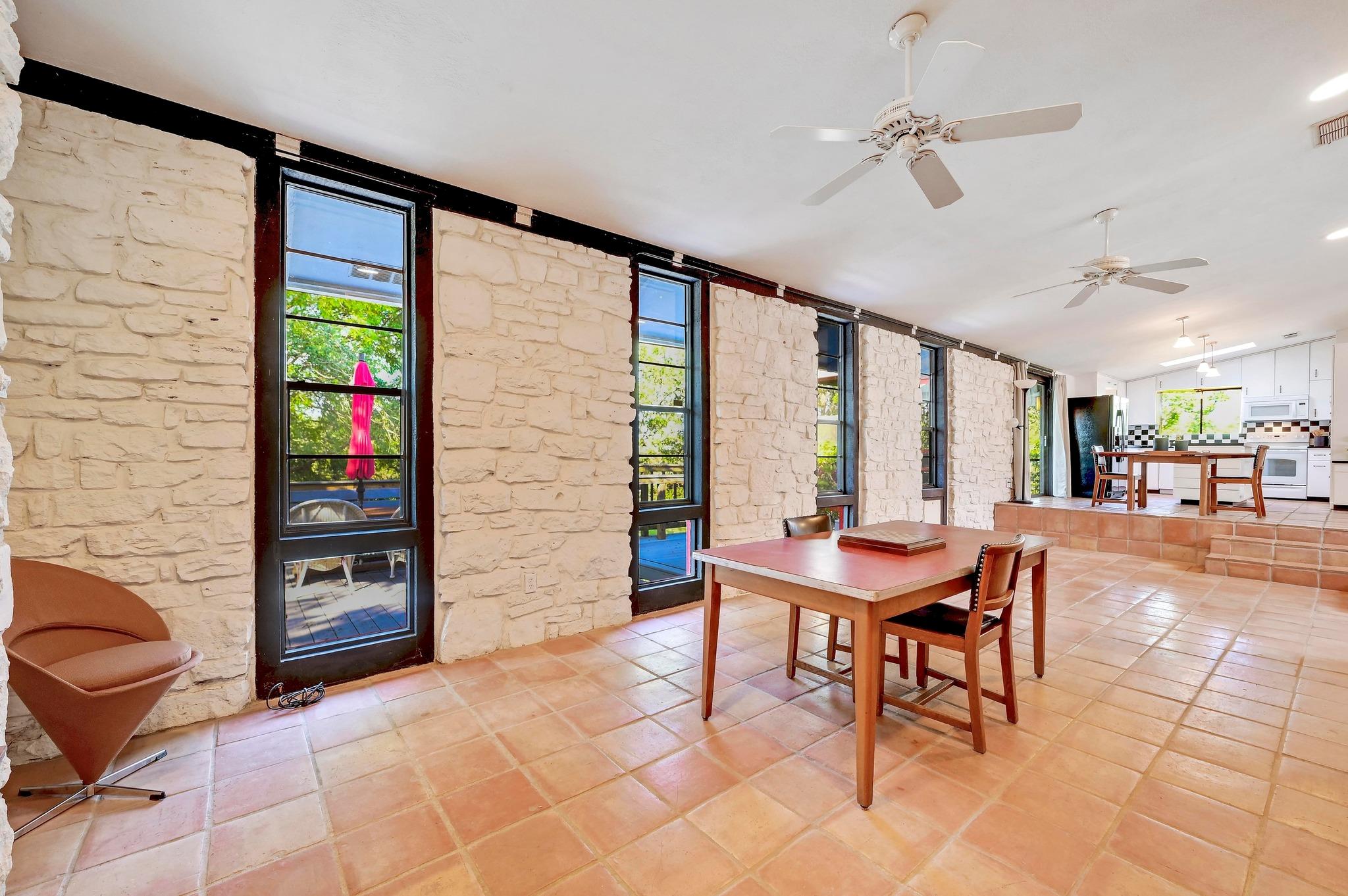 445 Bendigo Ln, Wimberley, TX 78676