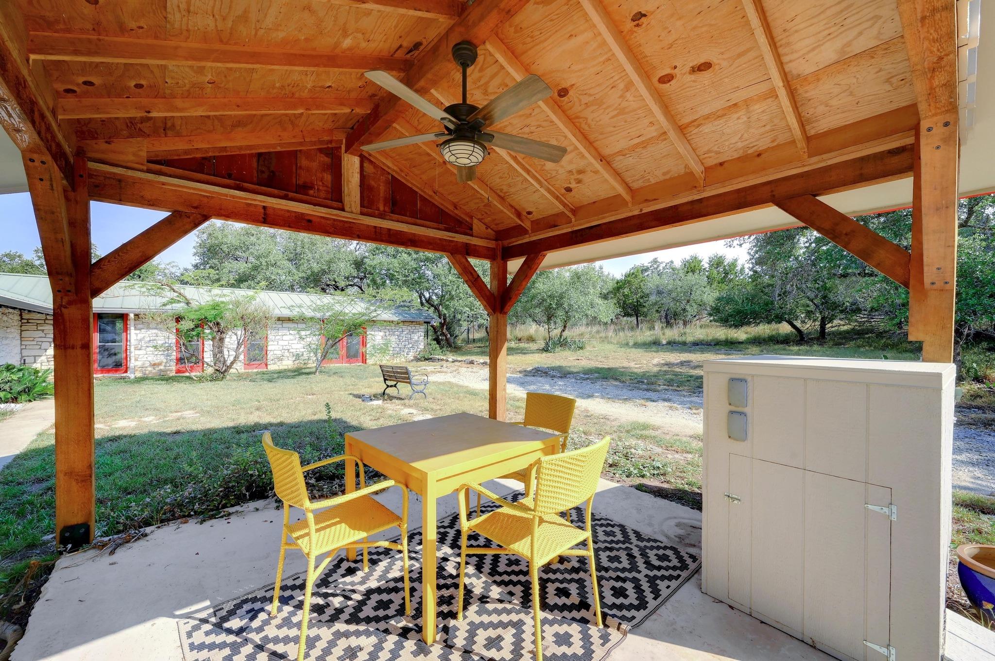 445 Bendigo Ln, Wimberley, TX 78676