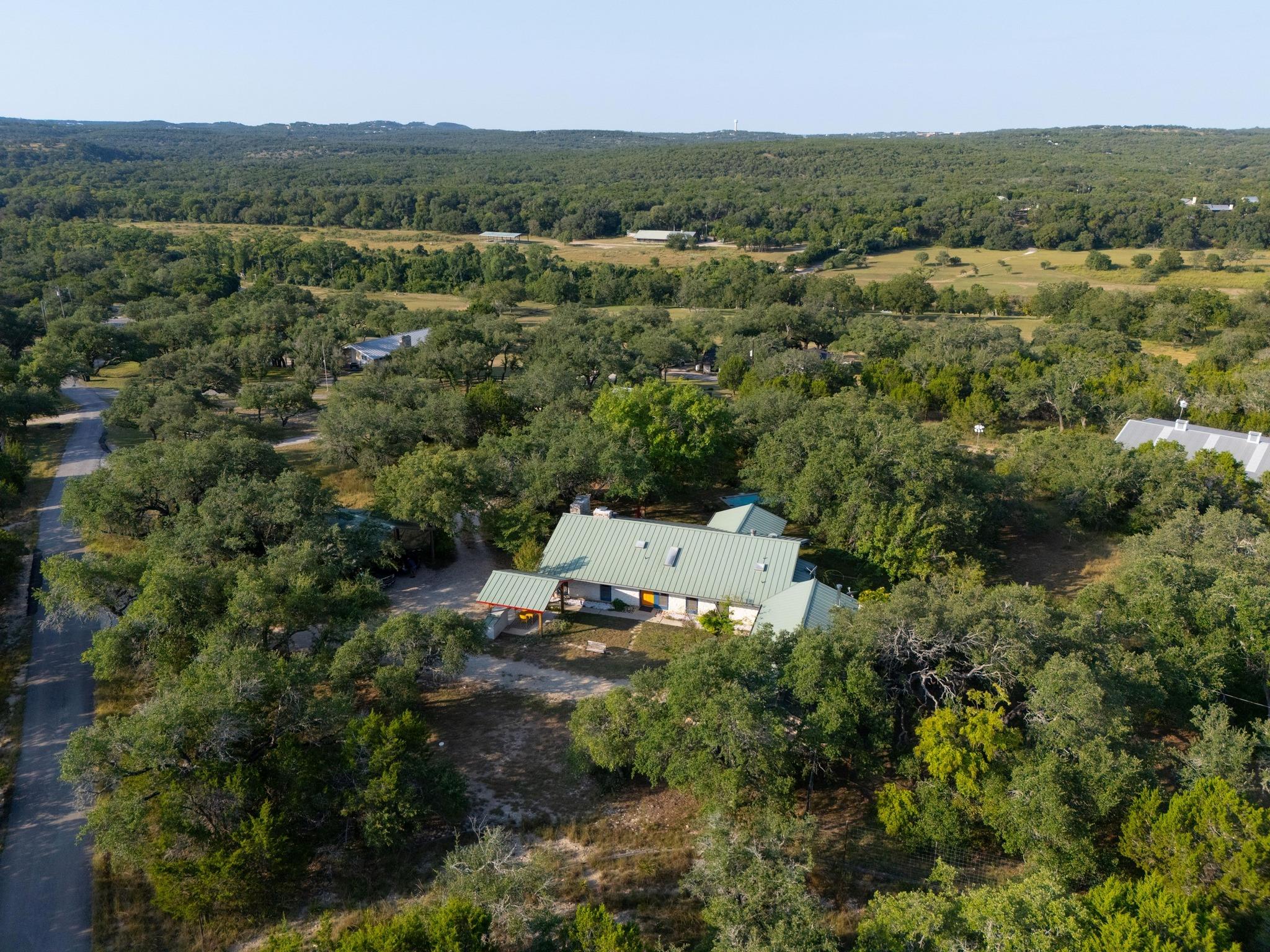 445 Bendigo Ln, Wimberley, TX 78676