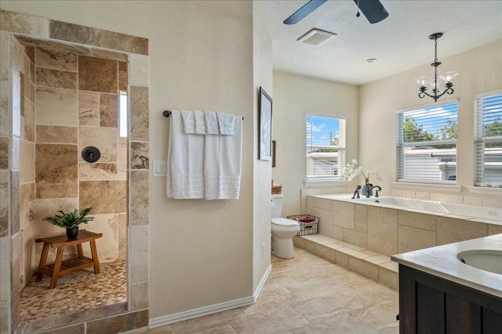 711 Lackey Creek Rd, Liberty Hill, TX 78642