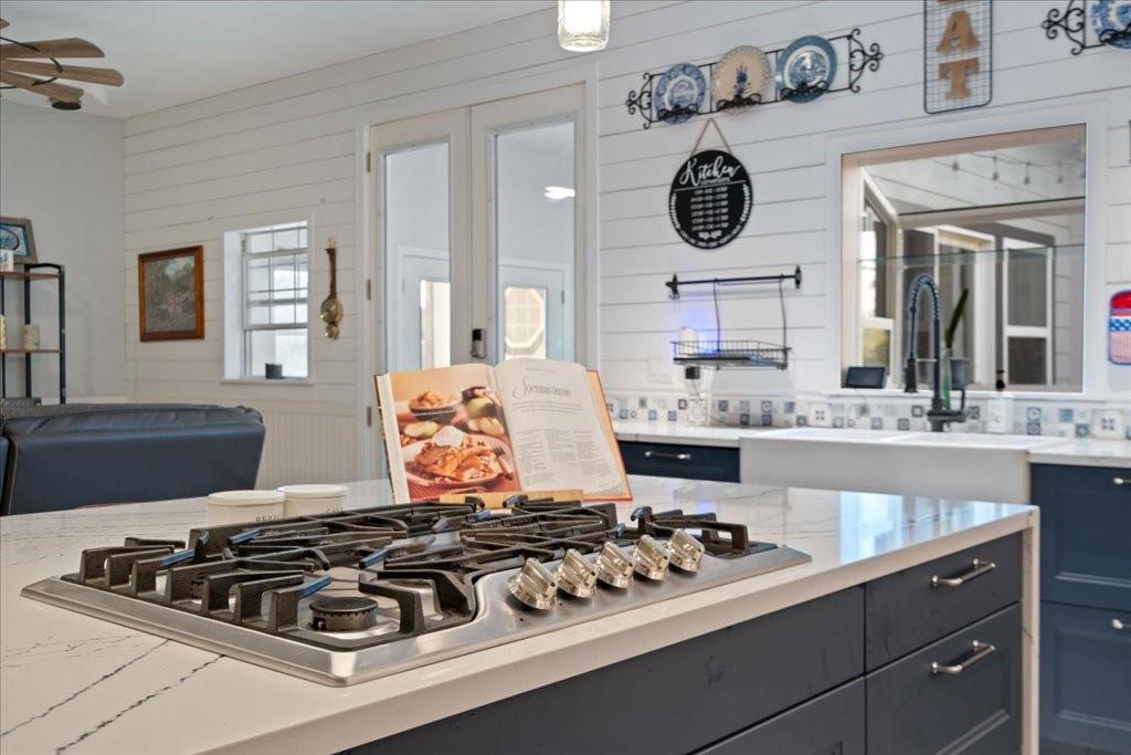 711 Lackey Creek Rd, Liberty Hill, TX 78642