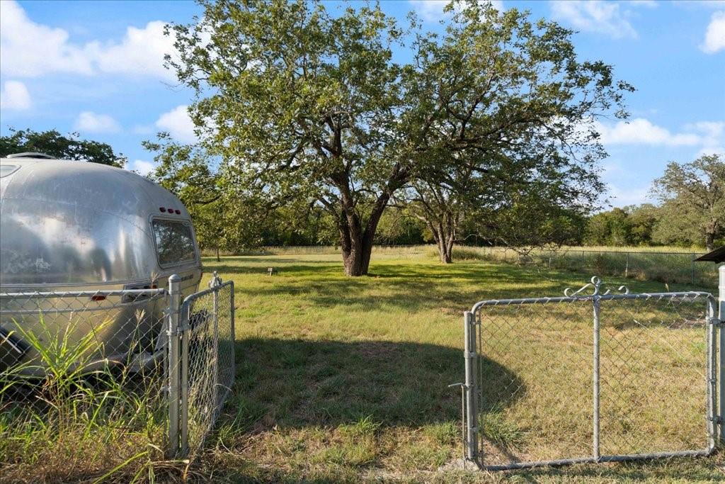 711 Lackey Creek Rd, Liberty Hill, TX 78642