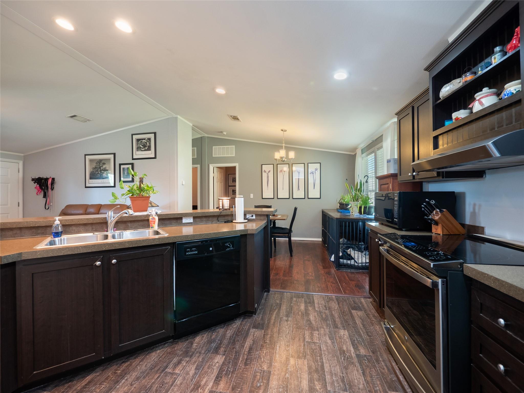 1200 County Road 226, Florence, TX 76527