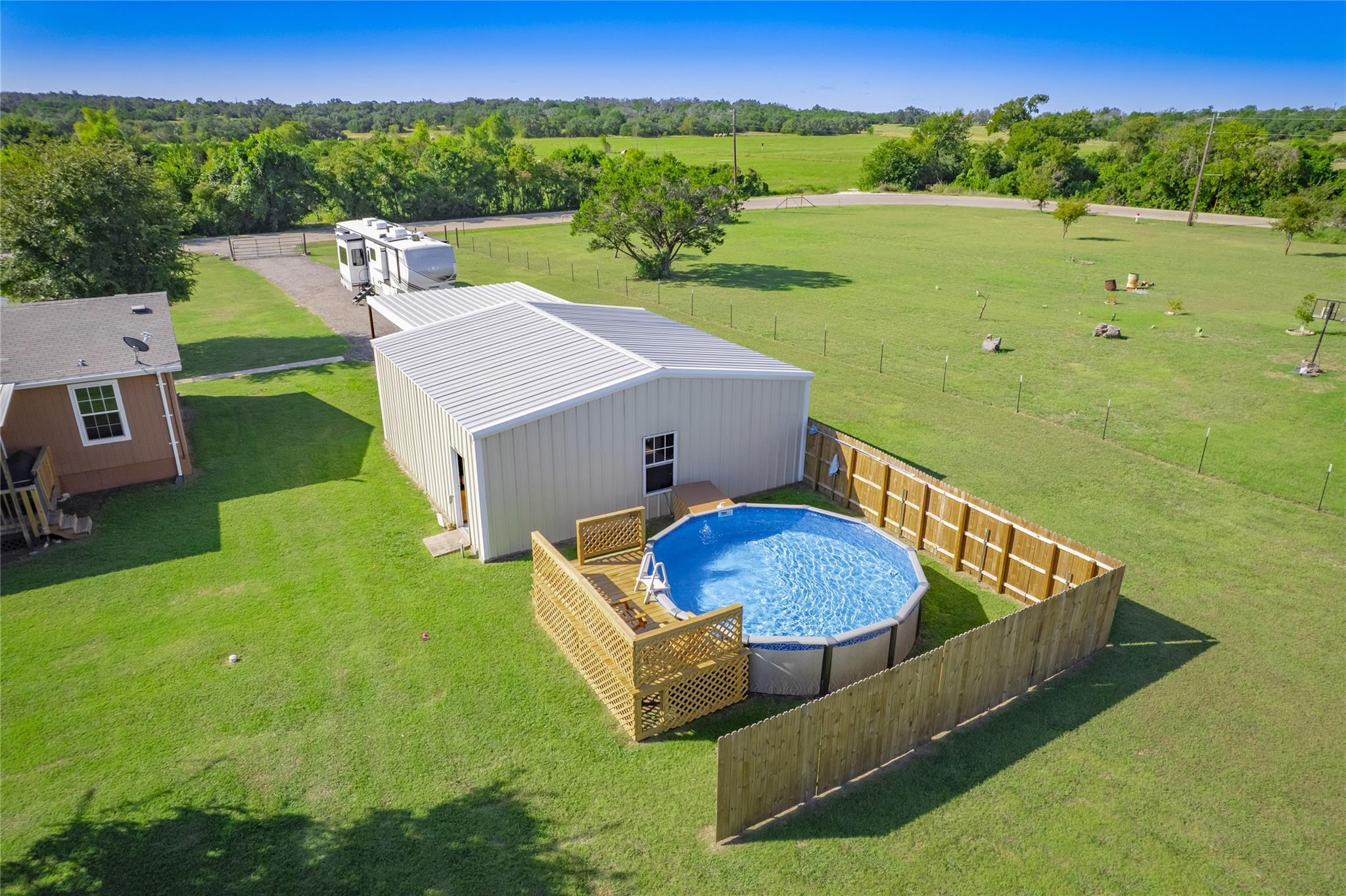 1200 County Road 226, Florence, TX 76527