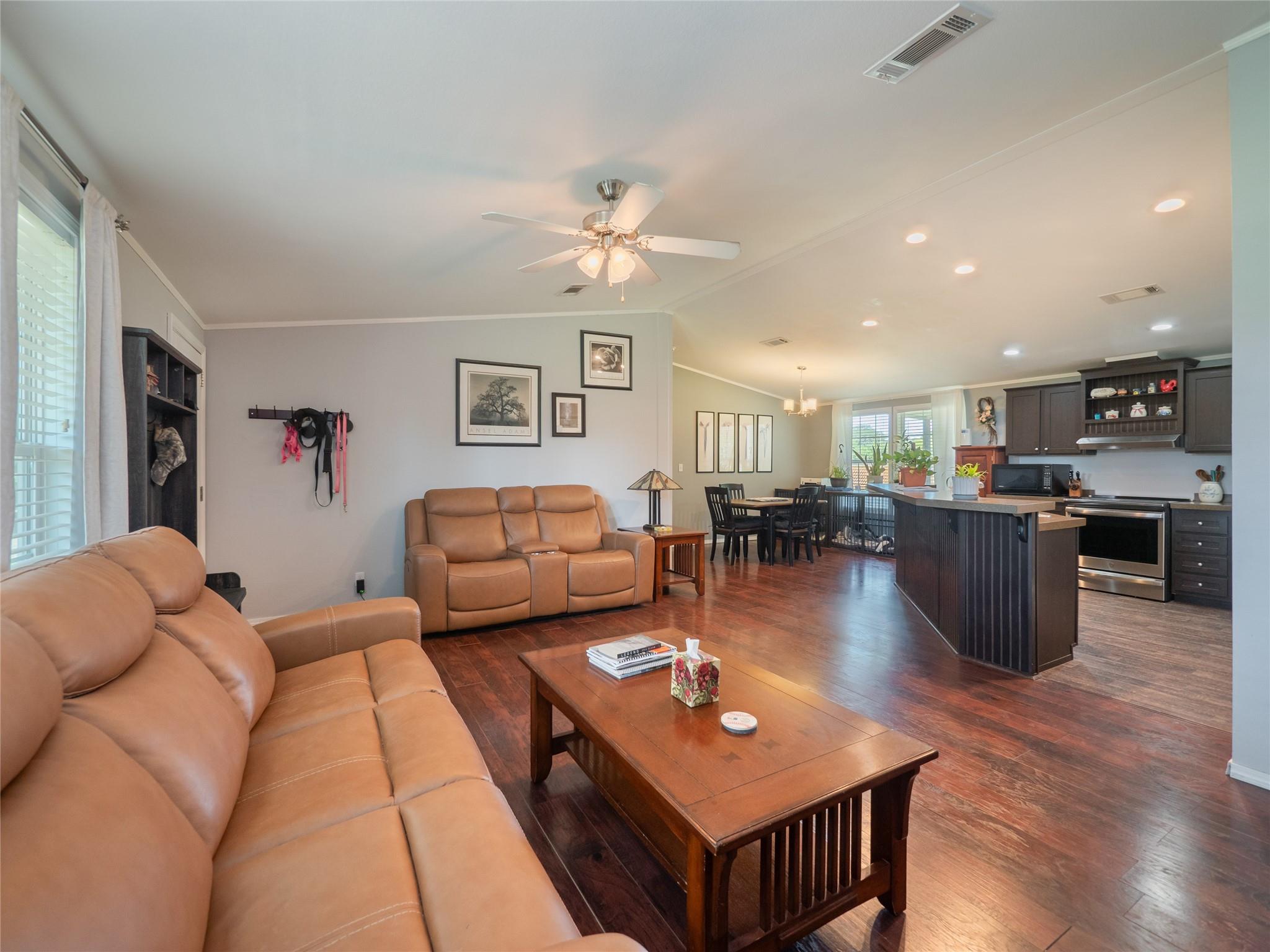 1200 County Road 226, Florence, TX 76527