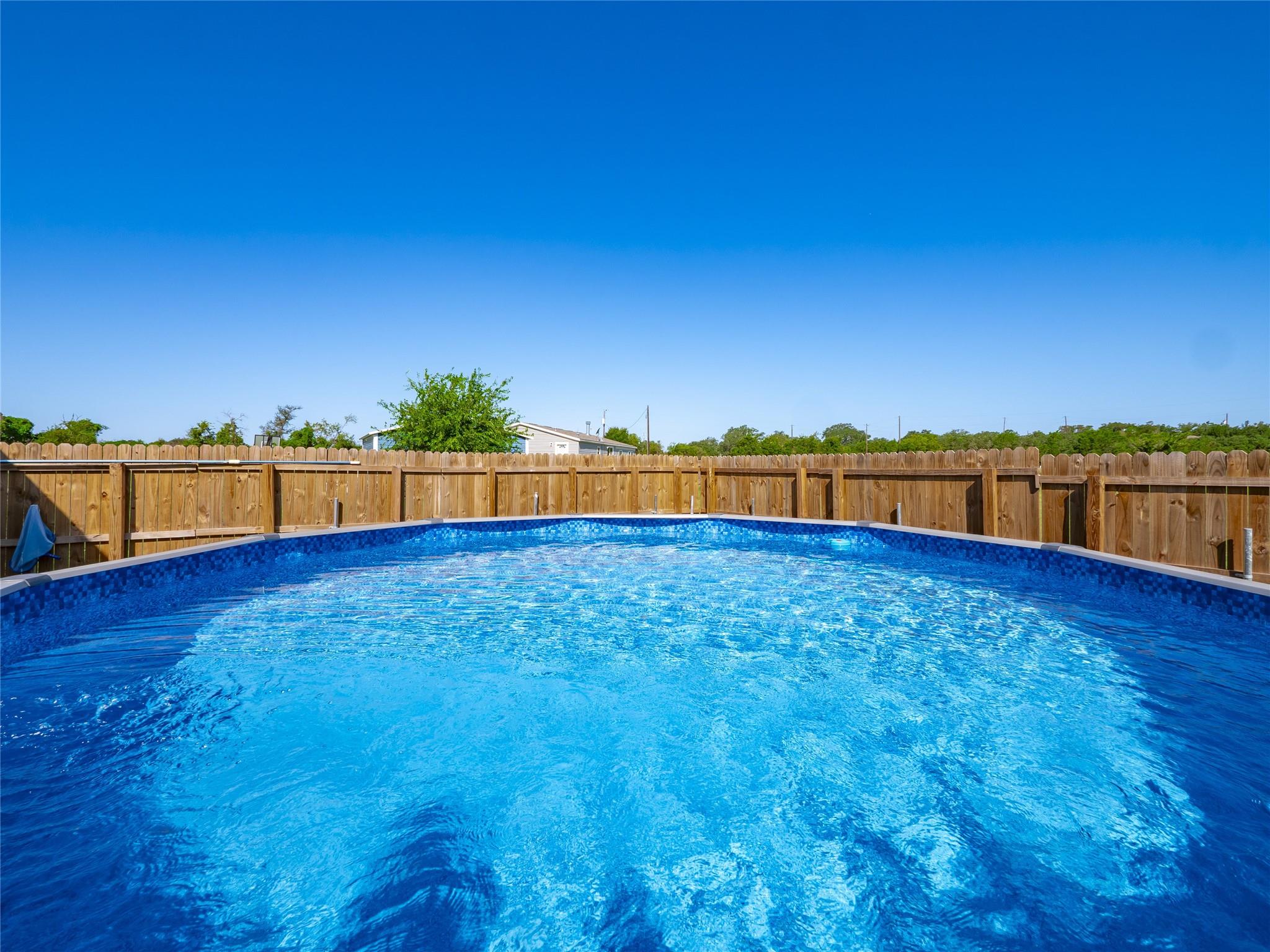 1200 County Road 226, Florence, TX 76527