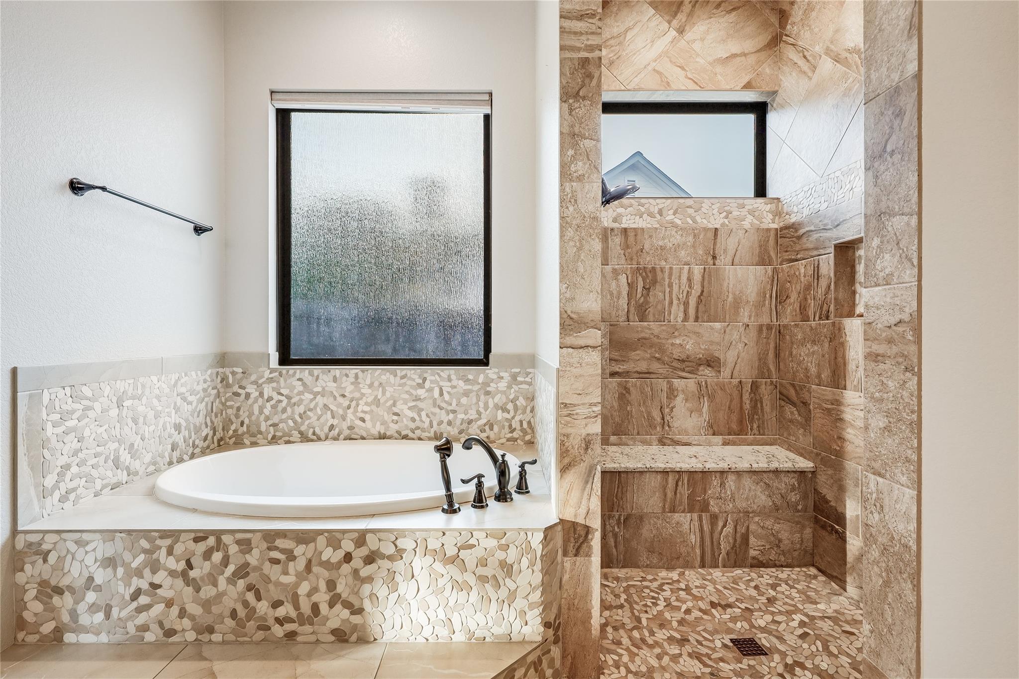 112 Venture Blvd S, Point Venture, TX 78645