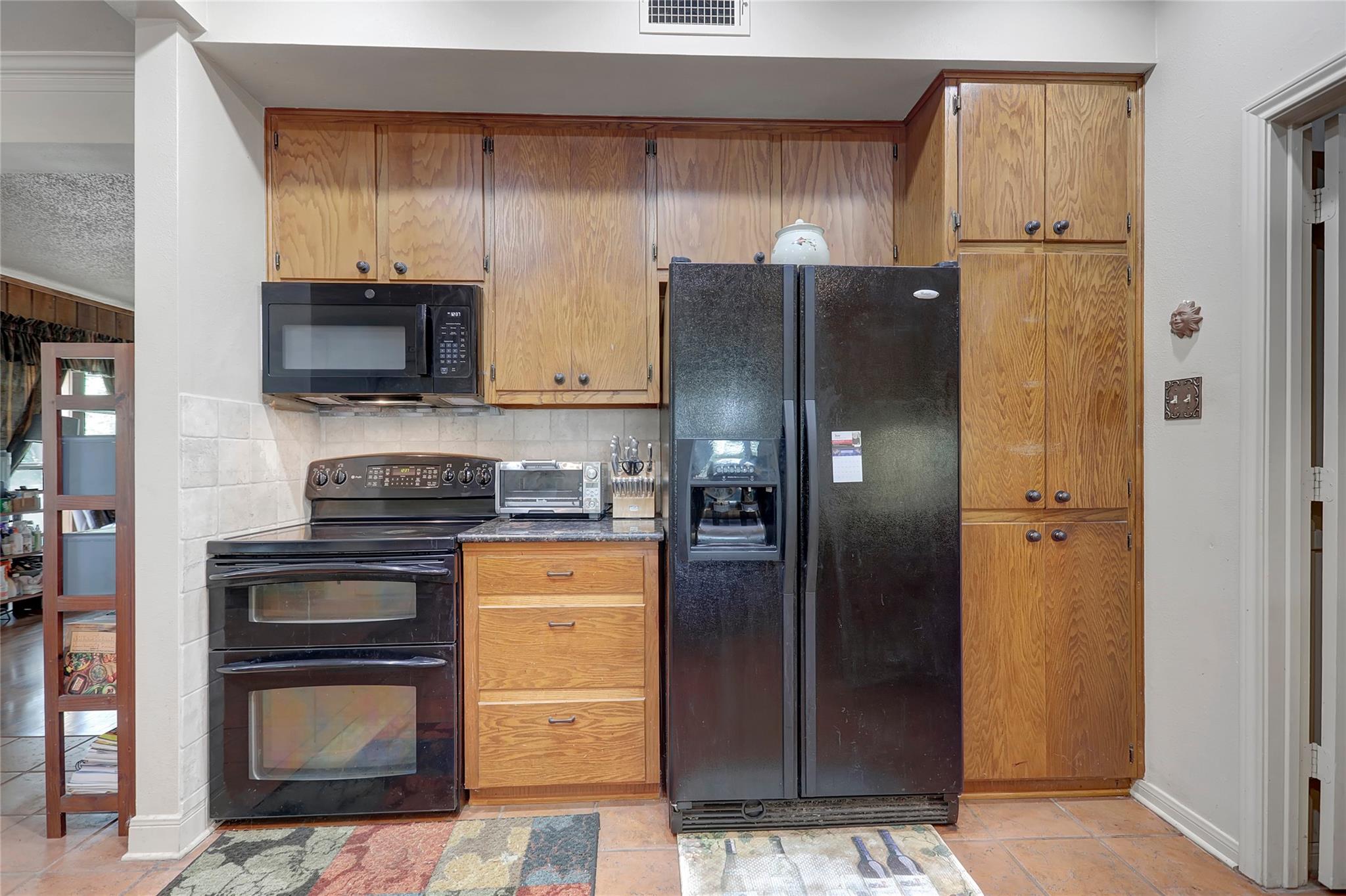 1250 County Road 200, Liberty Hill, TX 78642