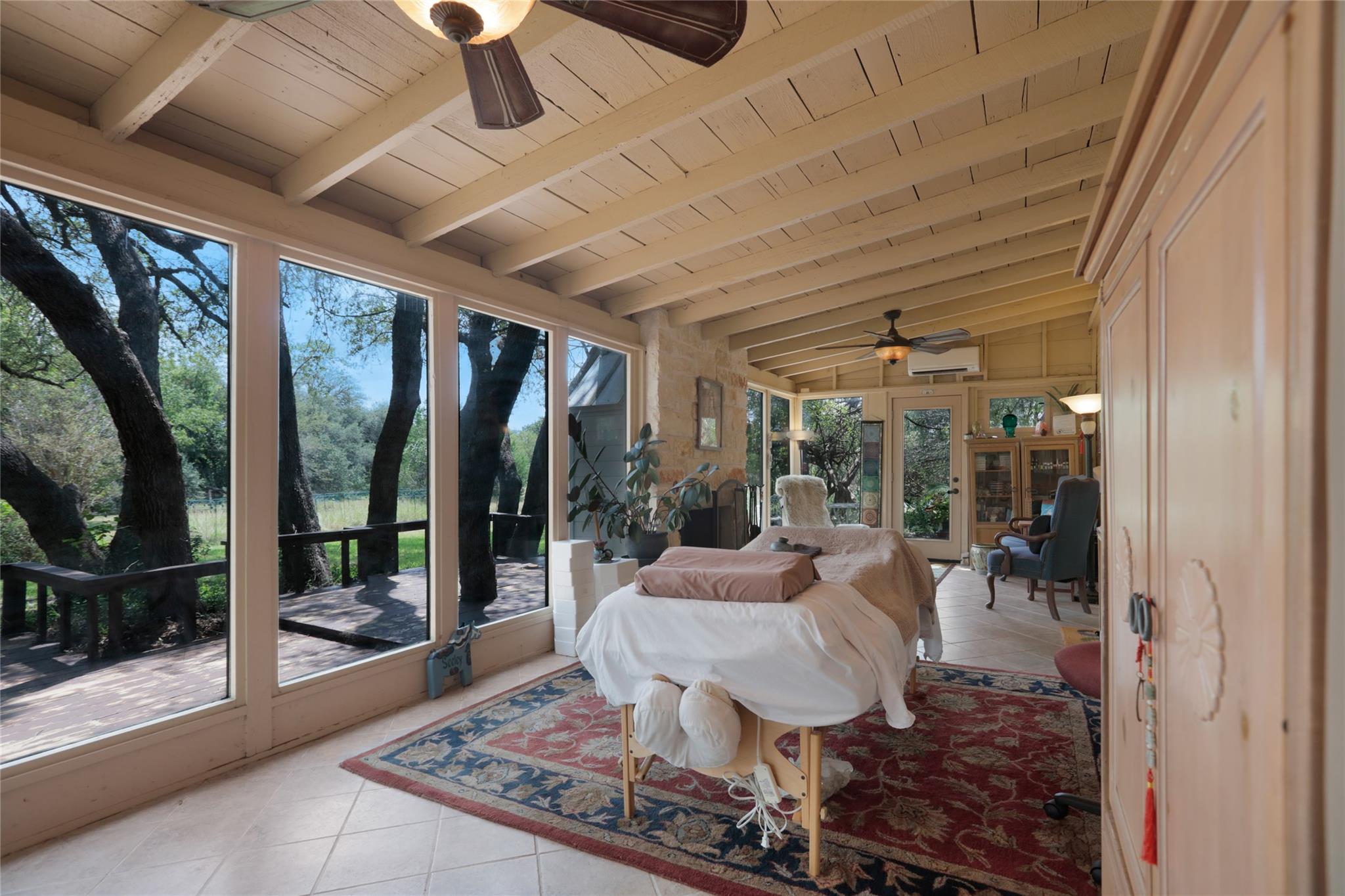 1250 County Road 200, Liberty Hill, TX 78642