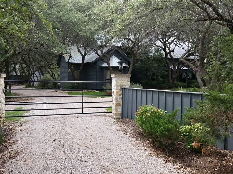 1250 County Road 200, Liberty Hill, TX 78642