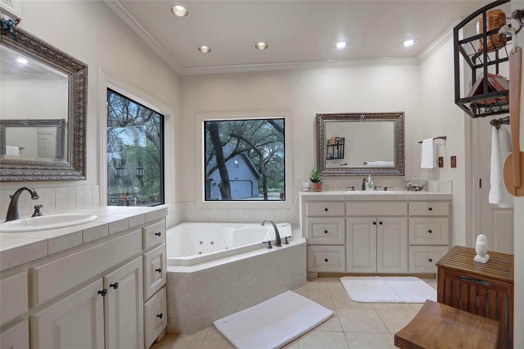 1250 County Road 200, Liberty Hill, TX 78642