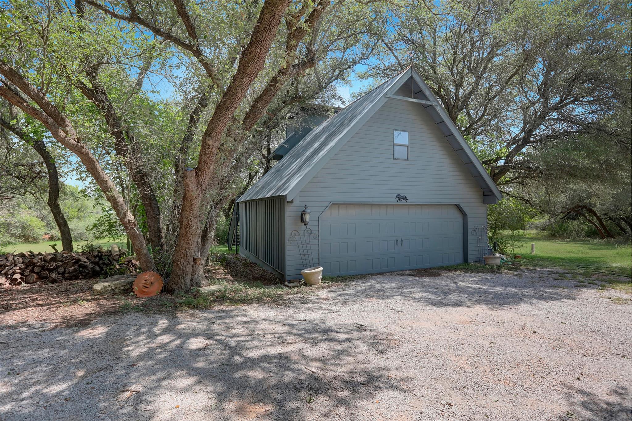 1250 County Road 200, Liberty Hill, TX 78642