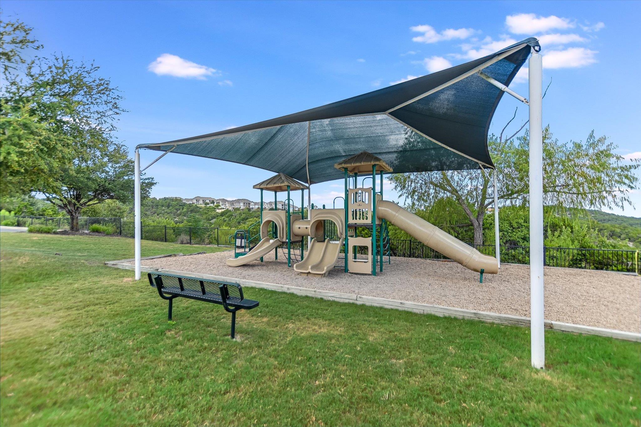 105 Whitley Dr, Austin, TX 78738