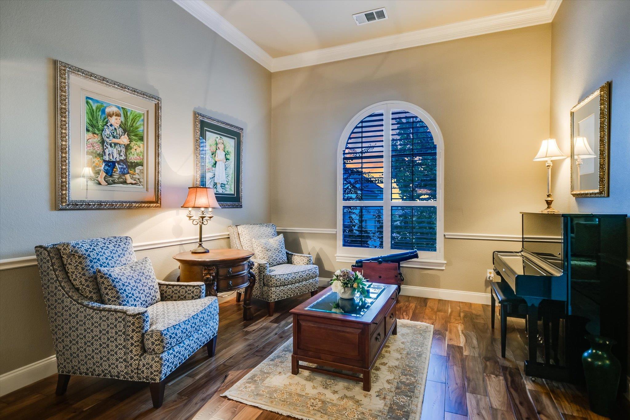 105 Whitley Dr, Austin, TX 78738