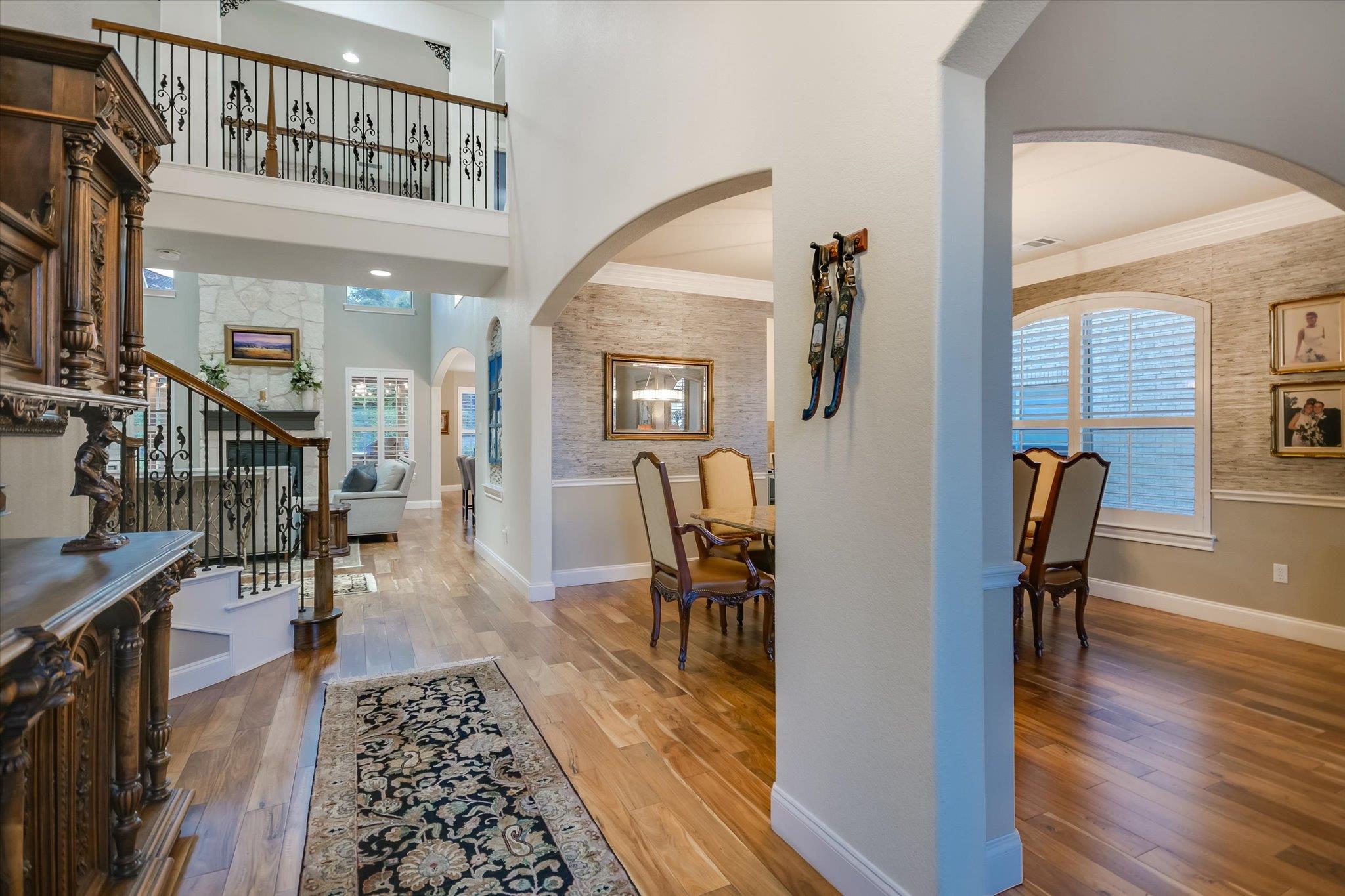 105 Whitley Dr, Austin, TX 78738