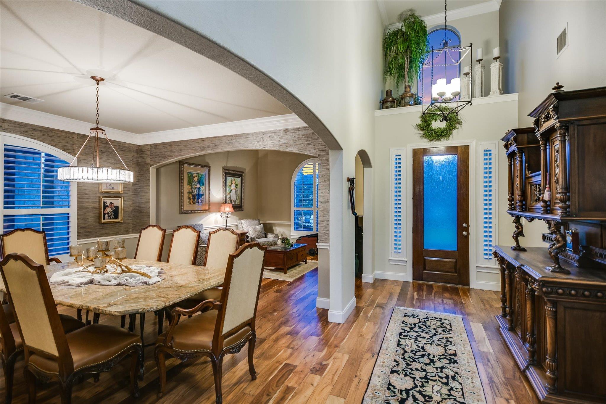 105 Whitley Dr, Austin, TX 78738