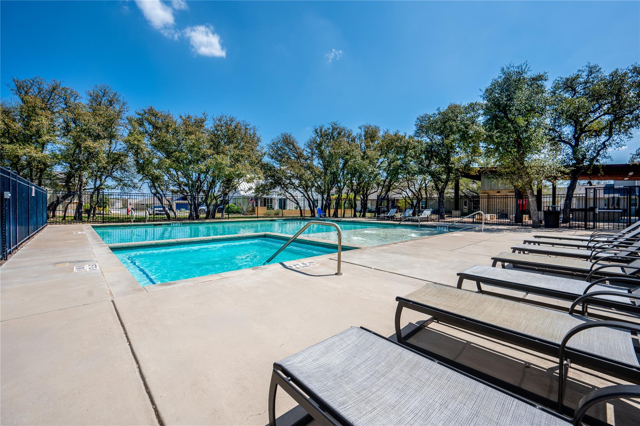 142 Volterra Ln, Dripping Springs, TX 78620