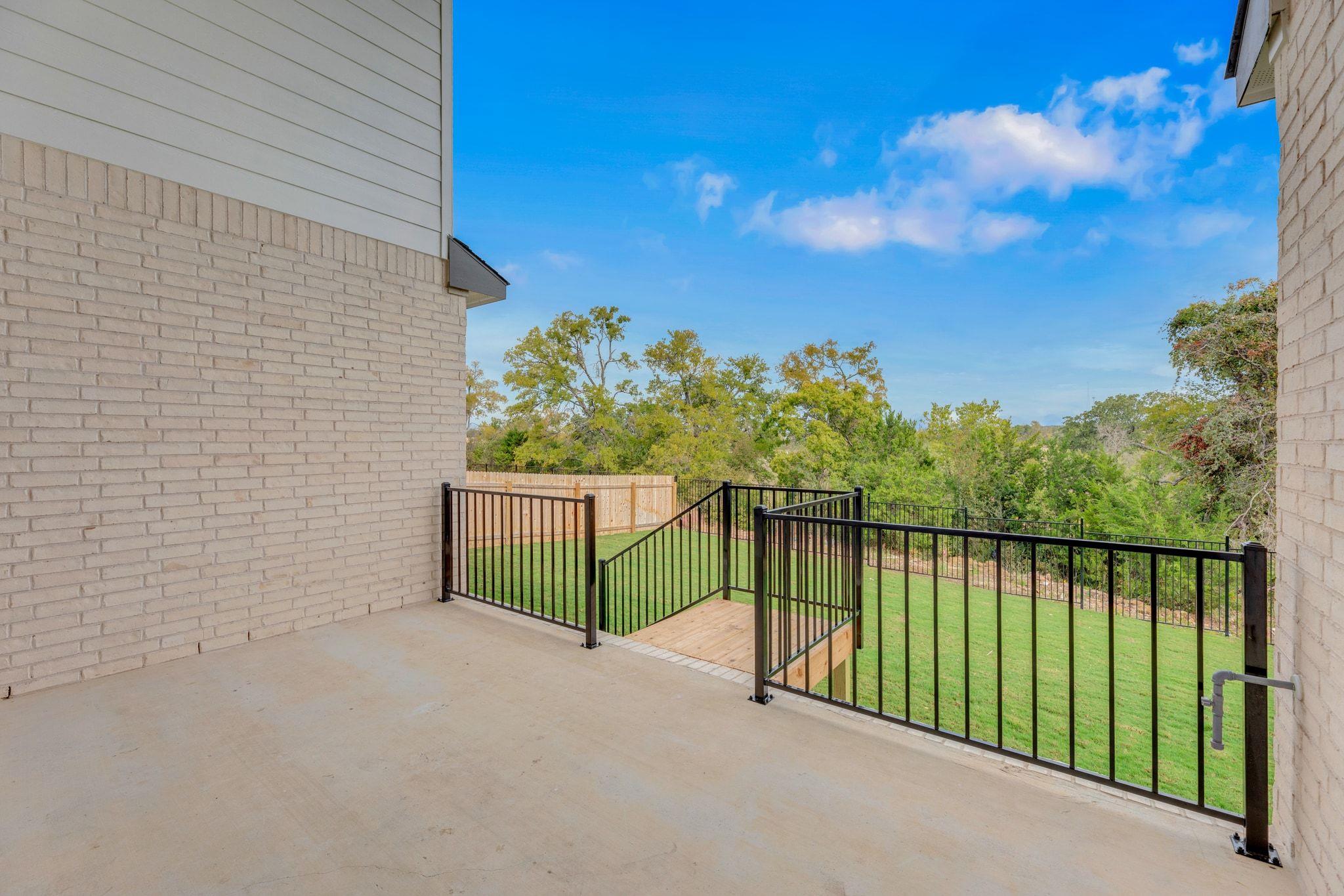 162 Montecilo Dr, Liberty Hill, TX 78642