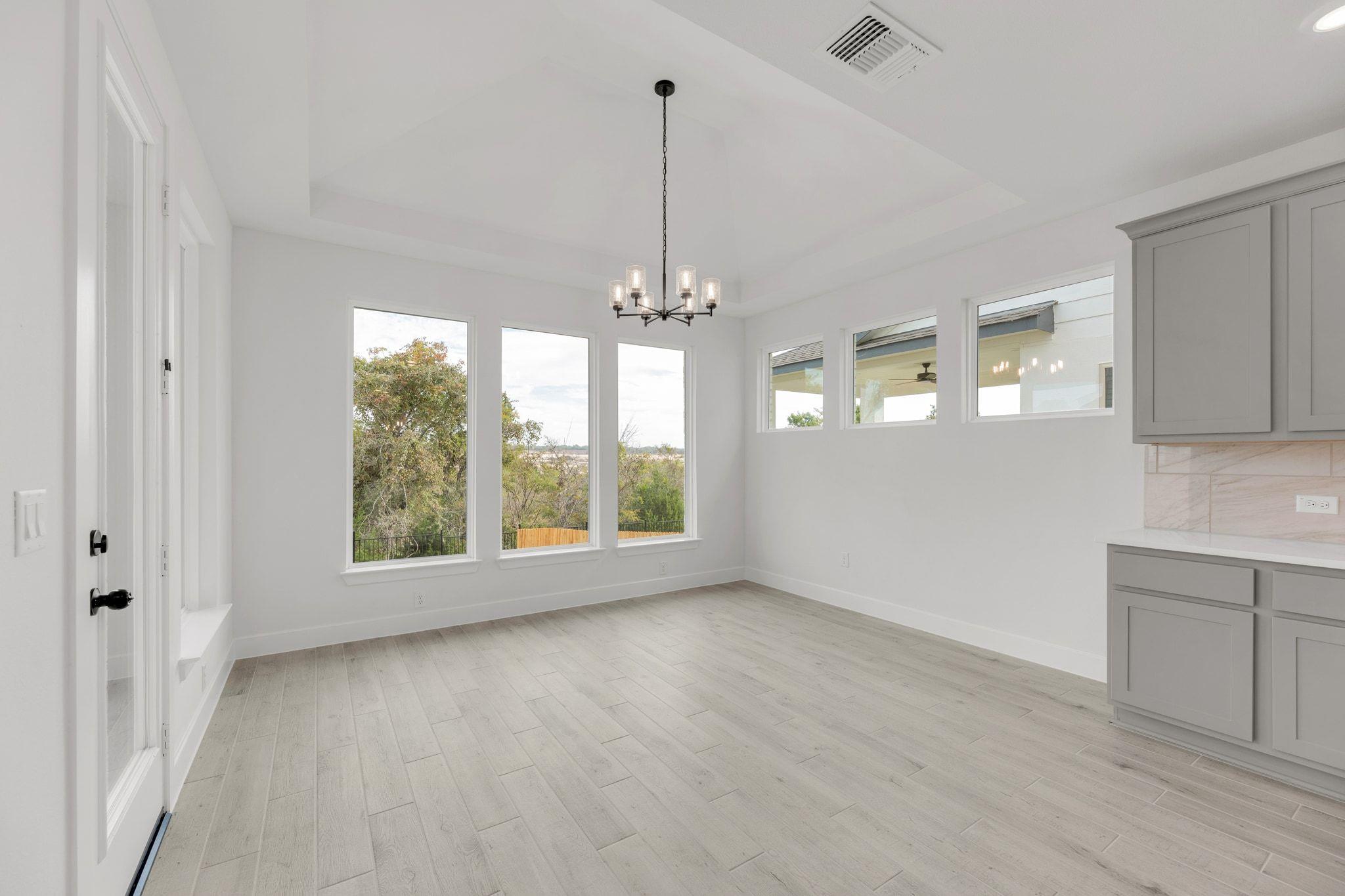 162 Montecilo Dr, Liberty Hill, TX 78642