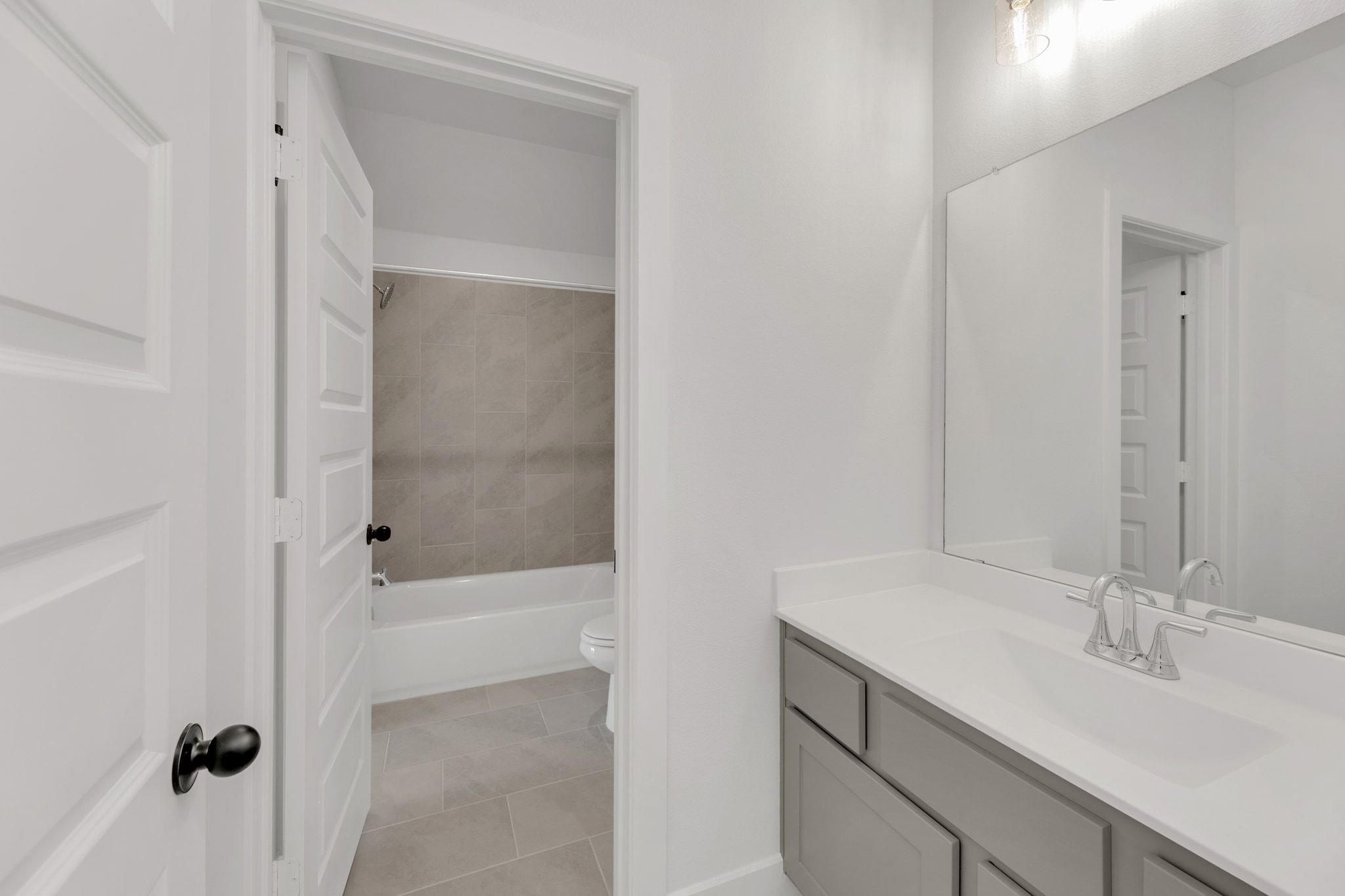 162 Montecilo Dr, Liberty Hill, TX 78642