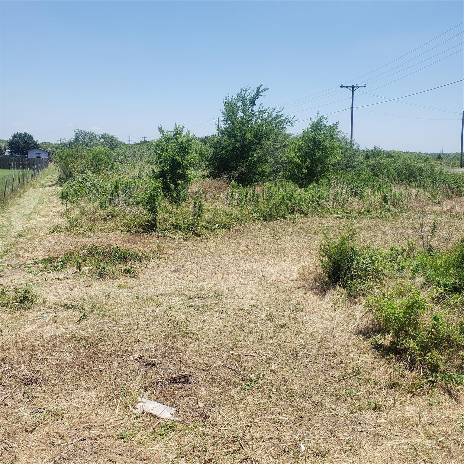 8909 Linden Rd, Del Valle, TX 78617