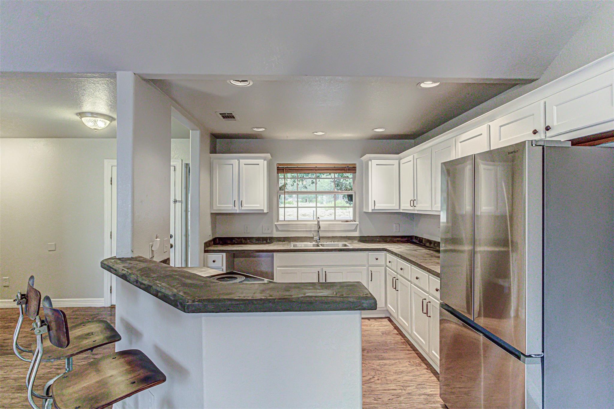 724 Cypress Ln, Cottonwood Shores, TX 78657