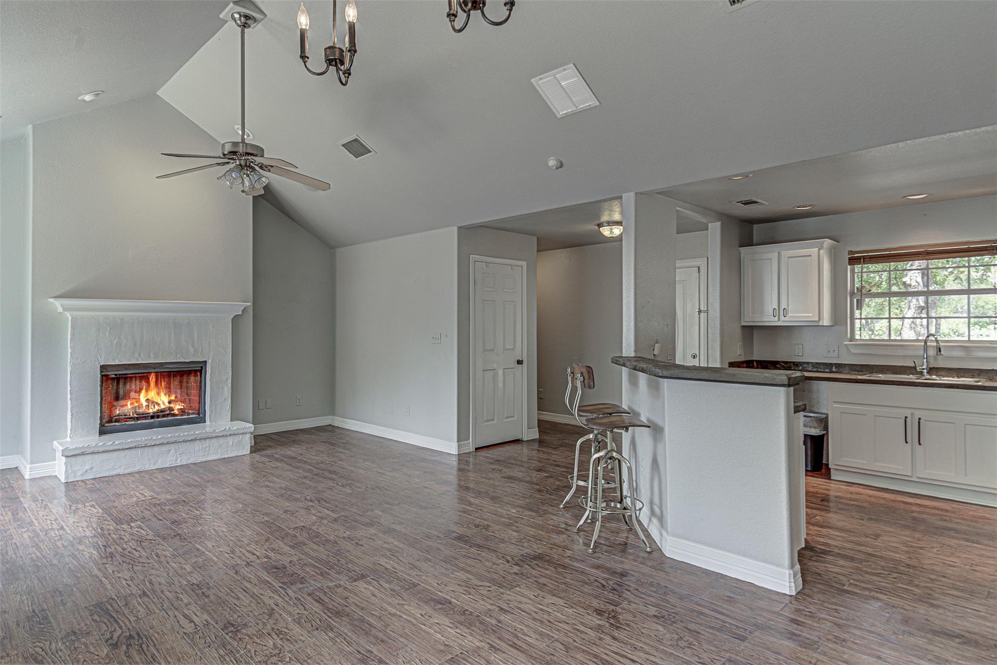 724 Cypress Ln, Cottonwood Shores, TX 78657