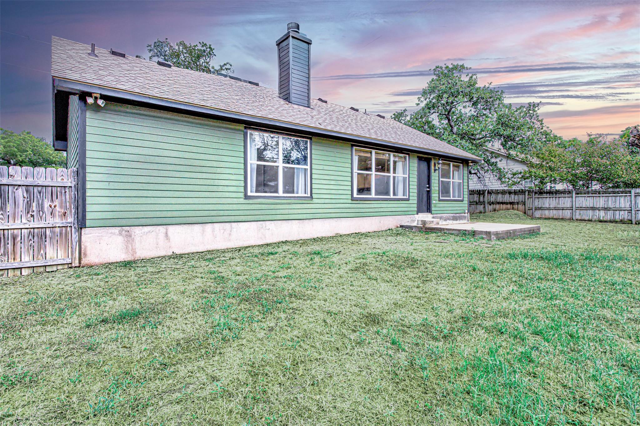 724 Cypress Ln, Cottonwood Shores, TX 78657