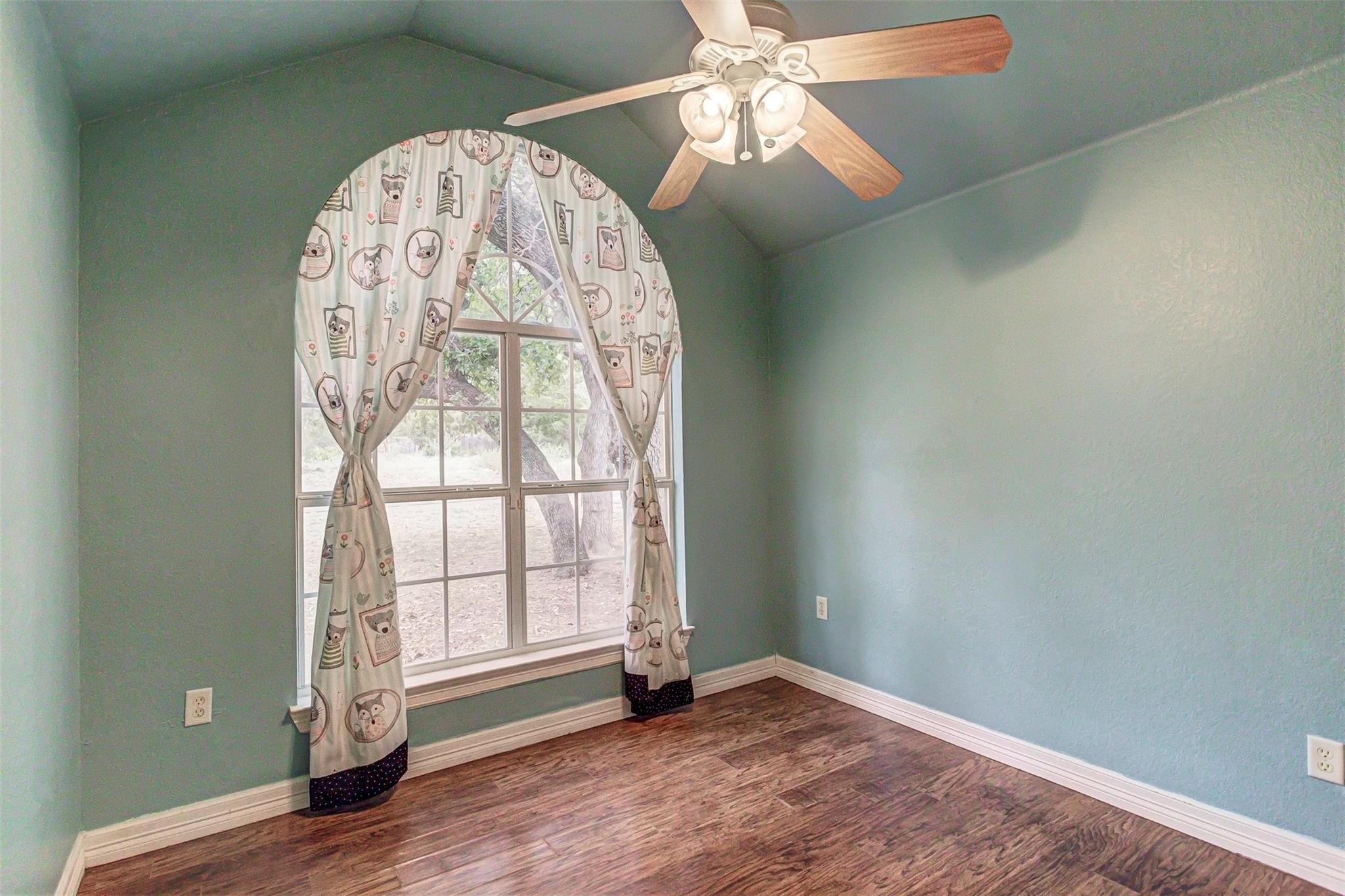 724 Cypress Ln, Cottonwood Shores, TX 78657