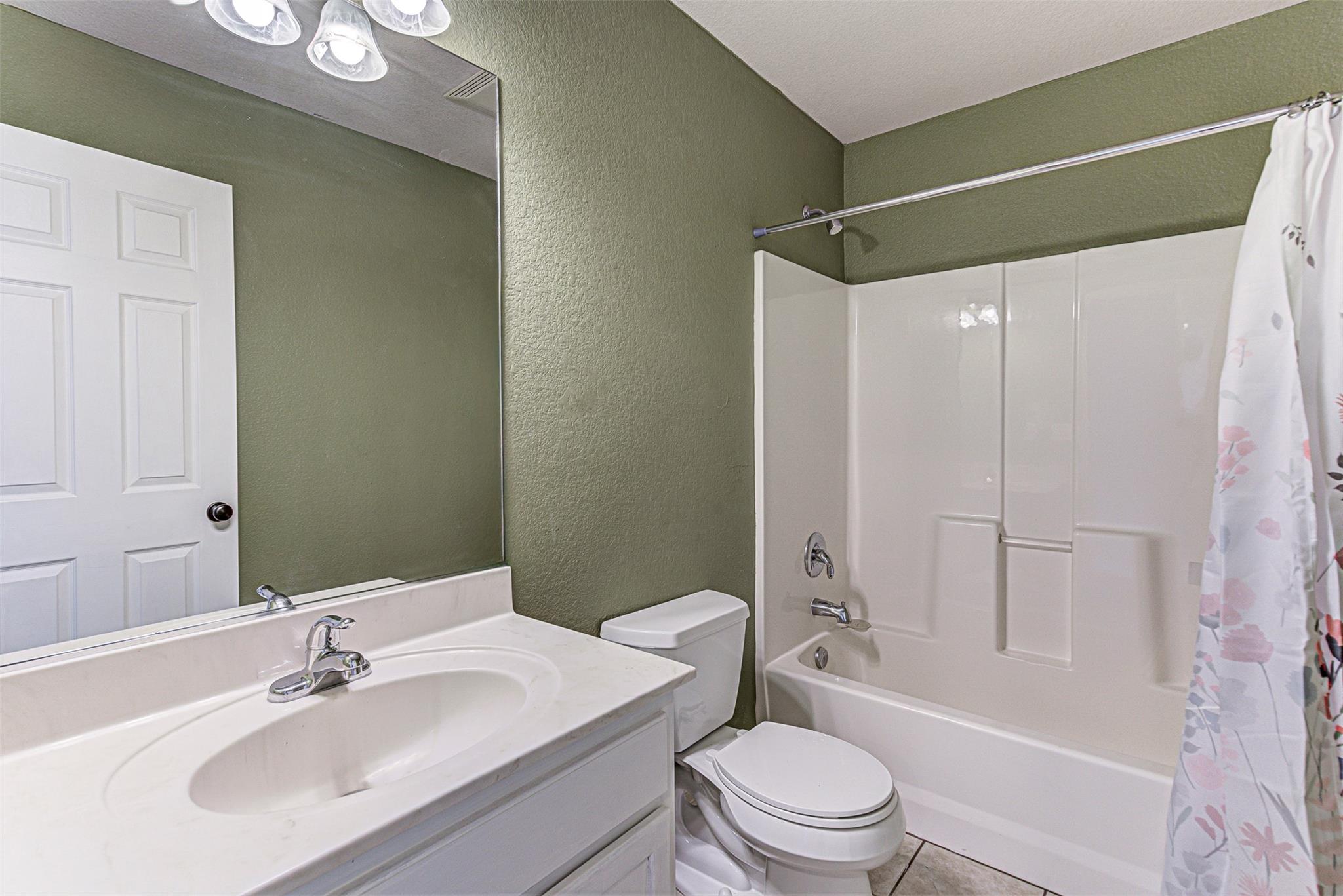 724 Cypress Ln, Cottonwood Shores, TX 78657