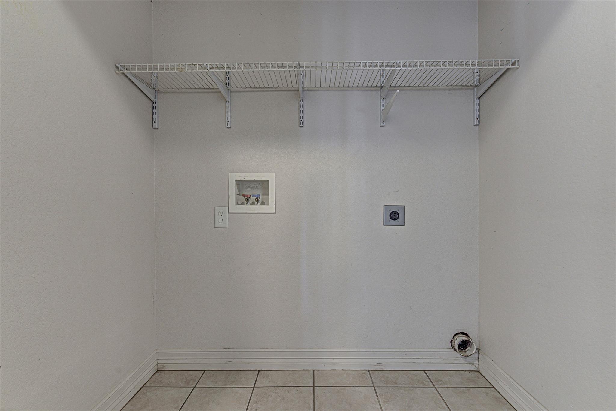 724 Cypress Ln, Cottonwood Shores, TX 78657