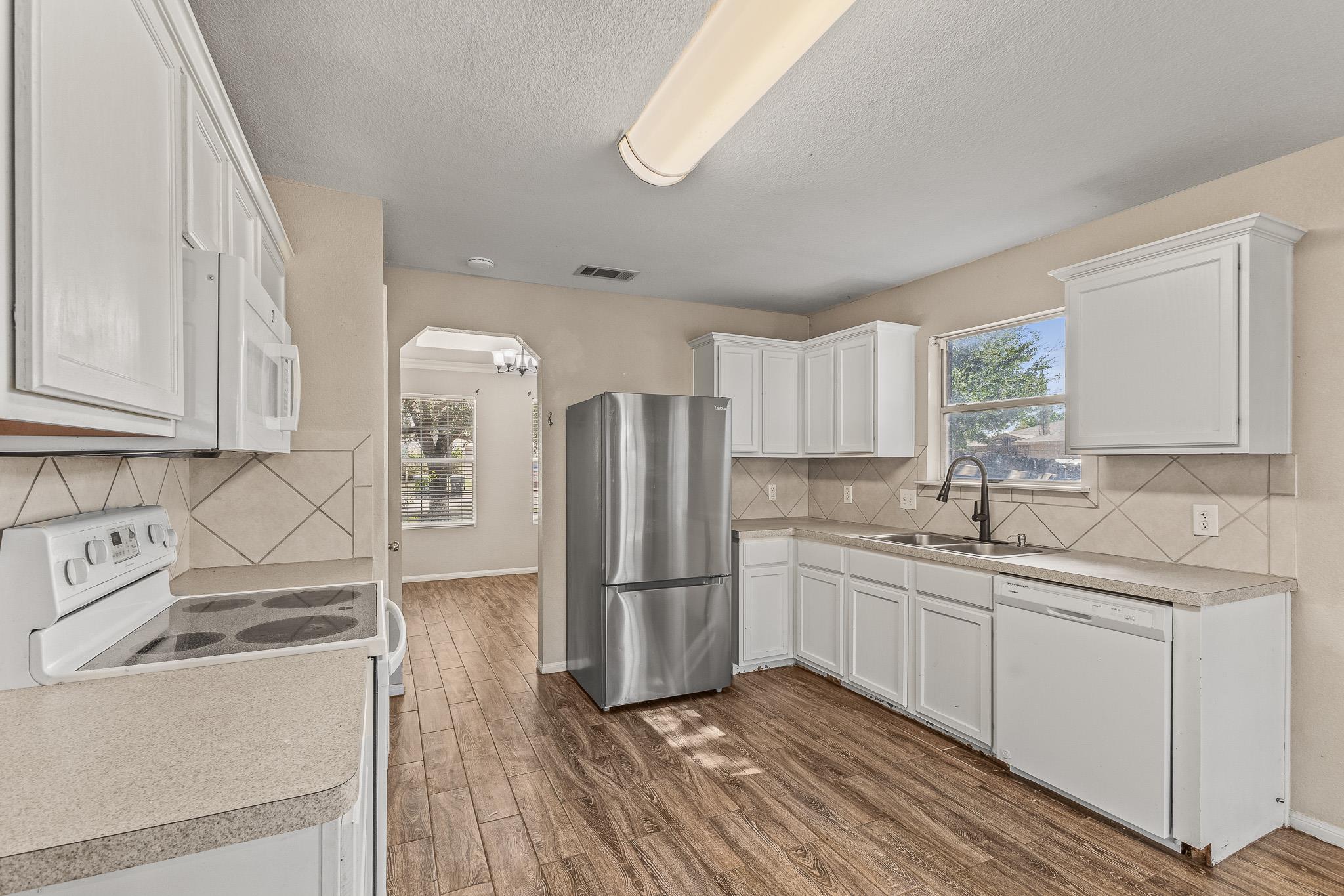 5504 Southern Crossing Dr, Temple, TX 76502