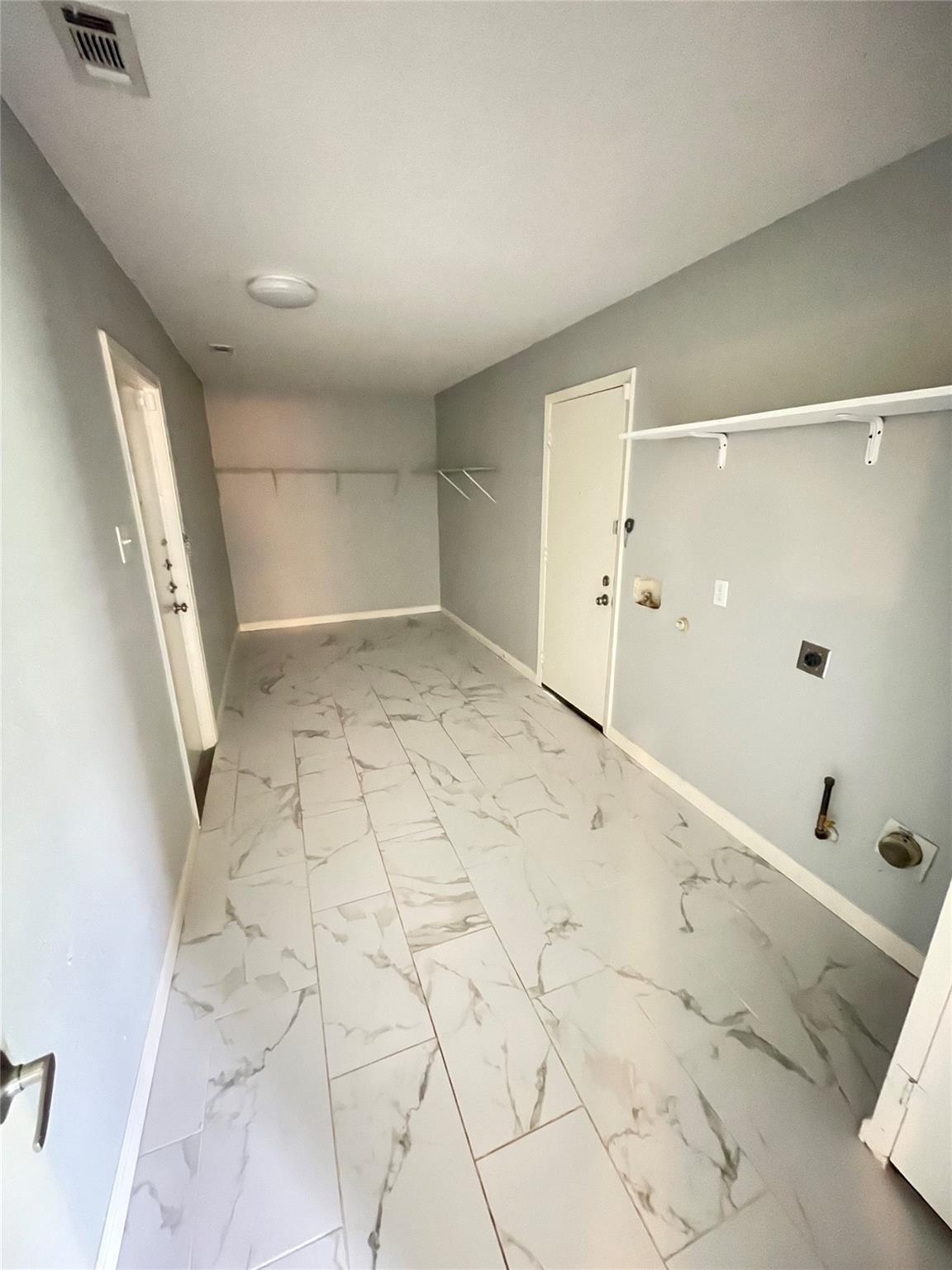 8436 Jamestown Dr, Austin, TX 78758