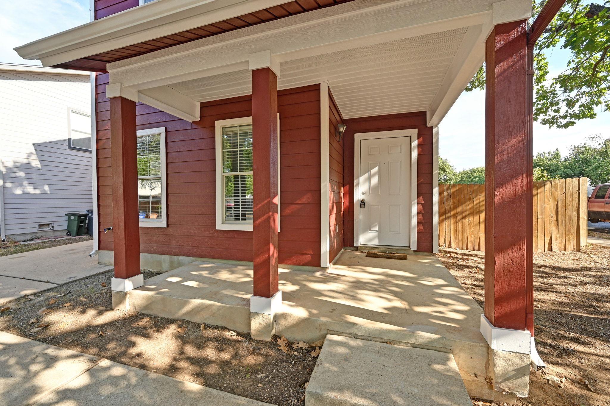 1400 Geoffs Dr, Austin, TX 78748