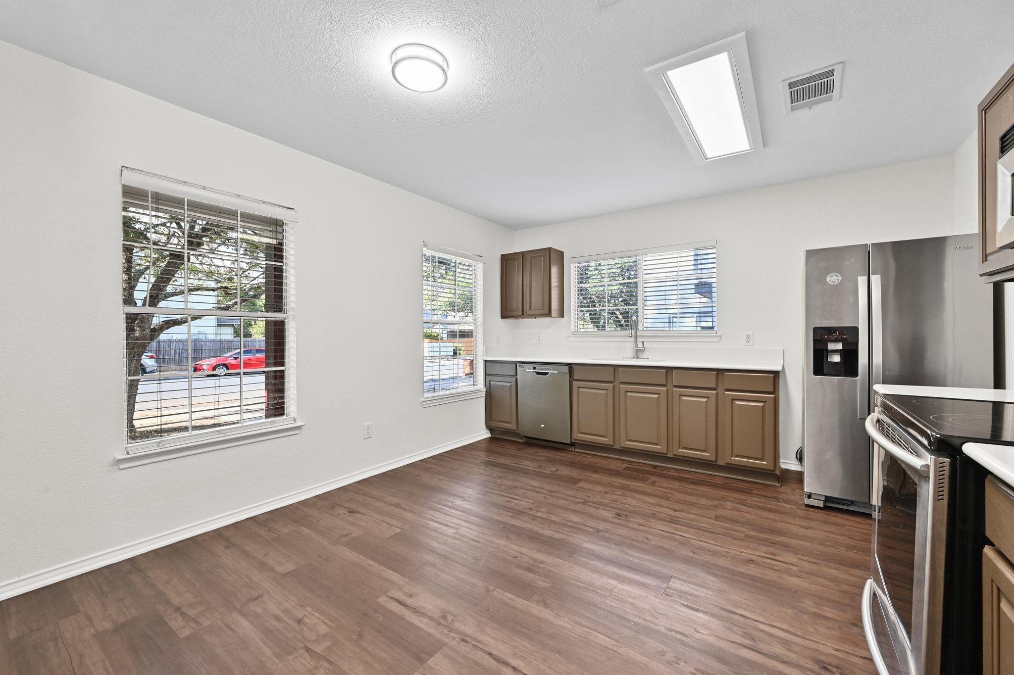 1400 Geoffs Dr, Austin, TX 78748