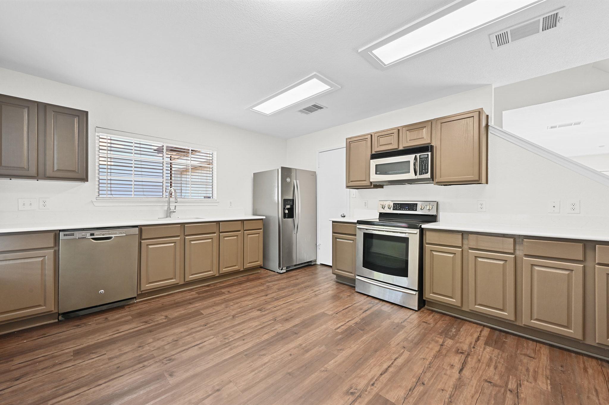 1400 Geoffs Dr, Austin, TX 78748