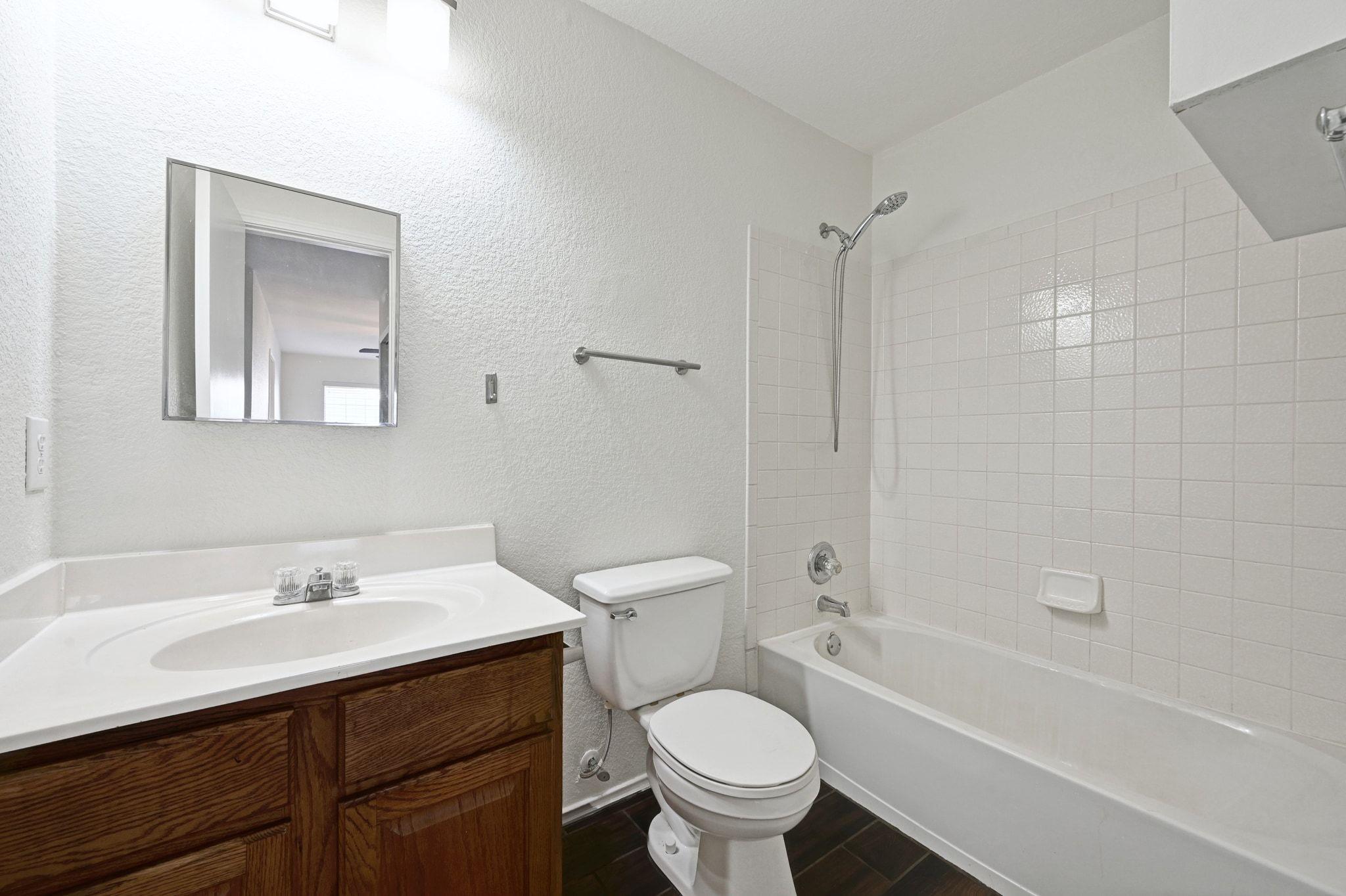 1400 Geoffs Dr, Austin, TX 78748