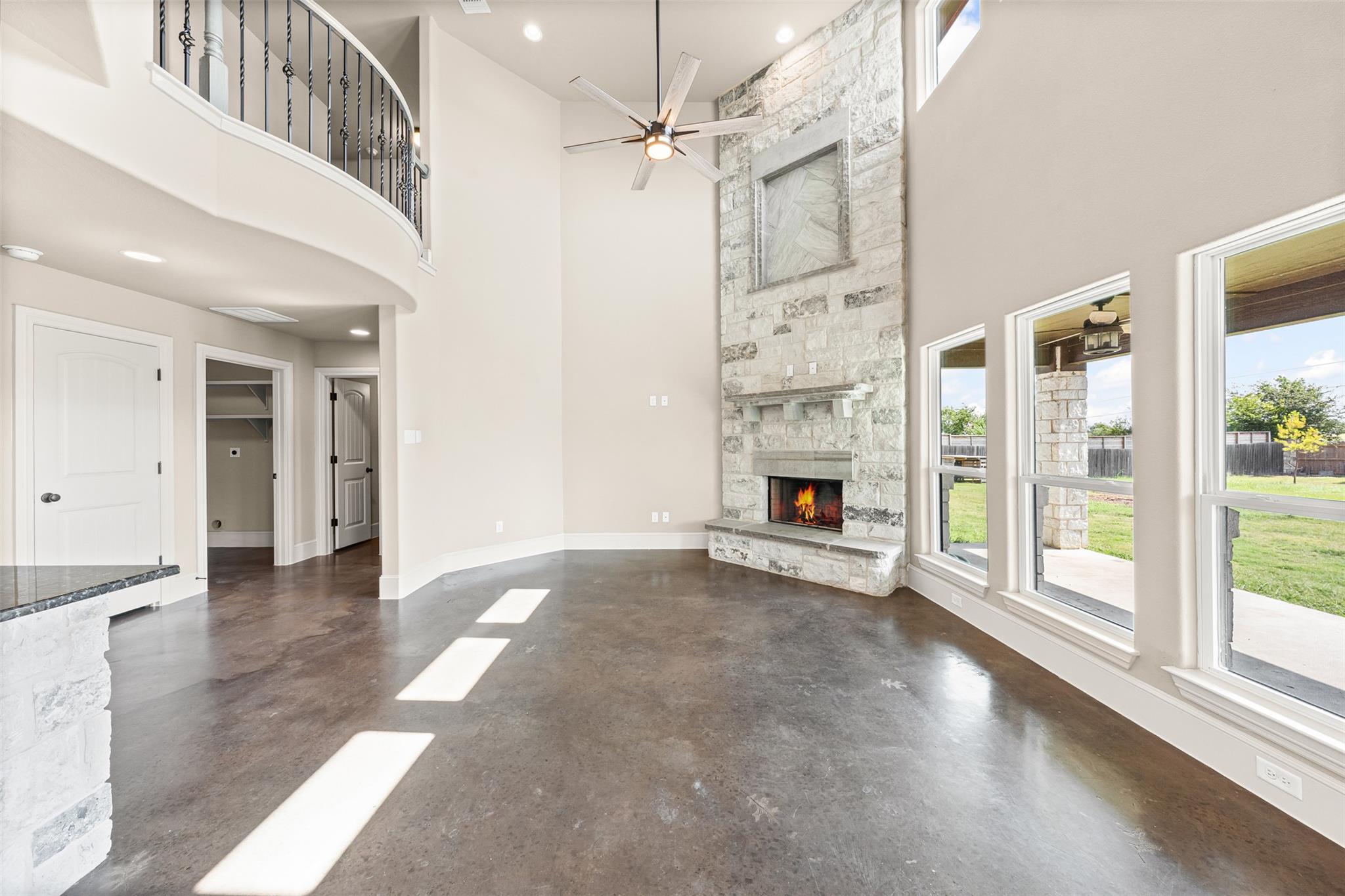 1052 Parkview Dr Way, Salado, TX 76571