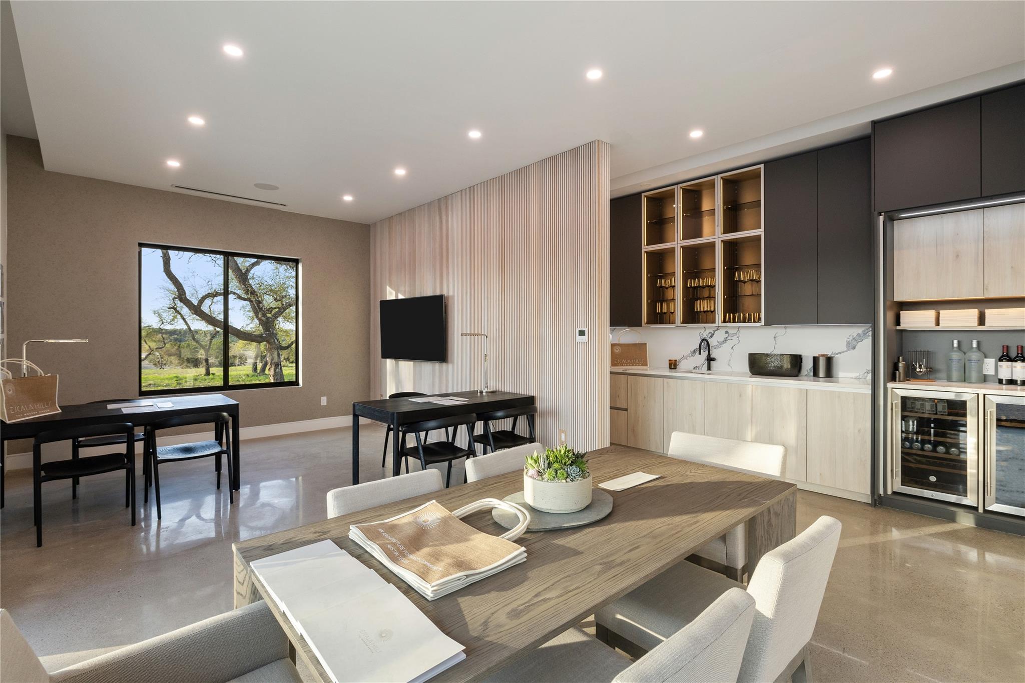 9513 Morninghill Dr, Austin, TX 78737